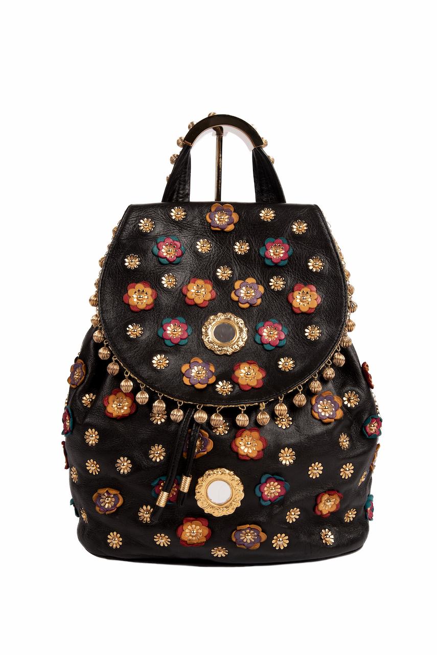 S/S 1991 MOSCHINO Redwall Documented Black Round Flower Appliquéd Leather Purse For Sale 8