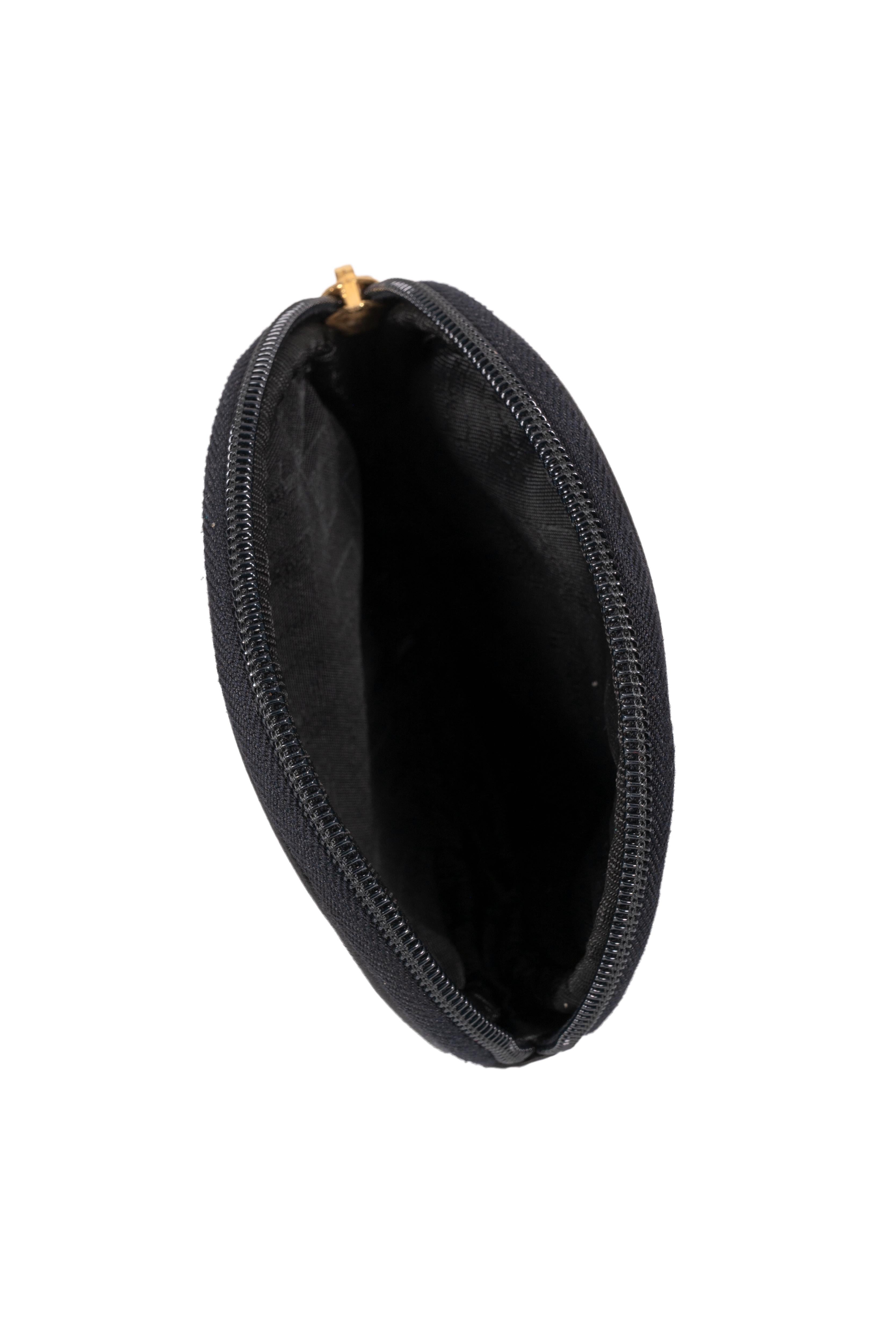 S/S 1991 MOSCHINO Redwall Documented Black Round Flower Appliquéd Leather Purse For Sale 5