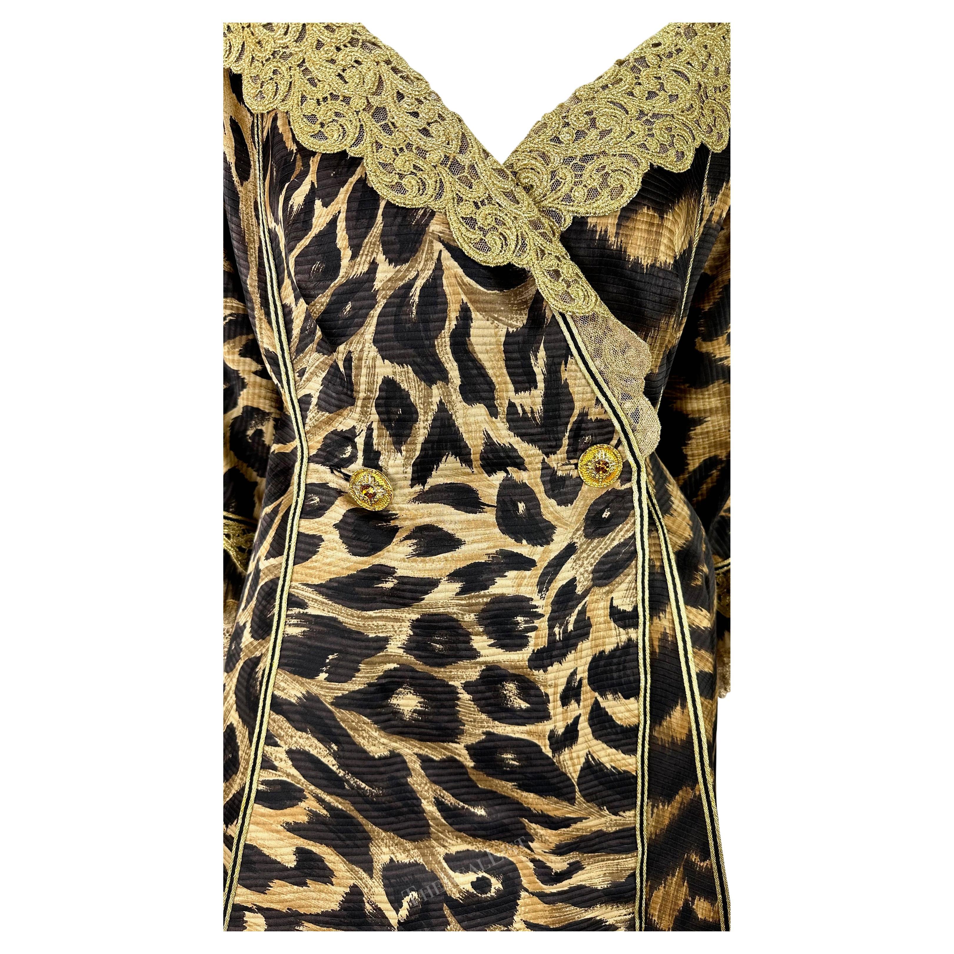 F/S 1992 Atelier Versace Haute Couture Laufsteg Leopard Seide Gold Spitze Mantelkleid Damen im Angebot
