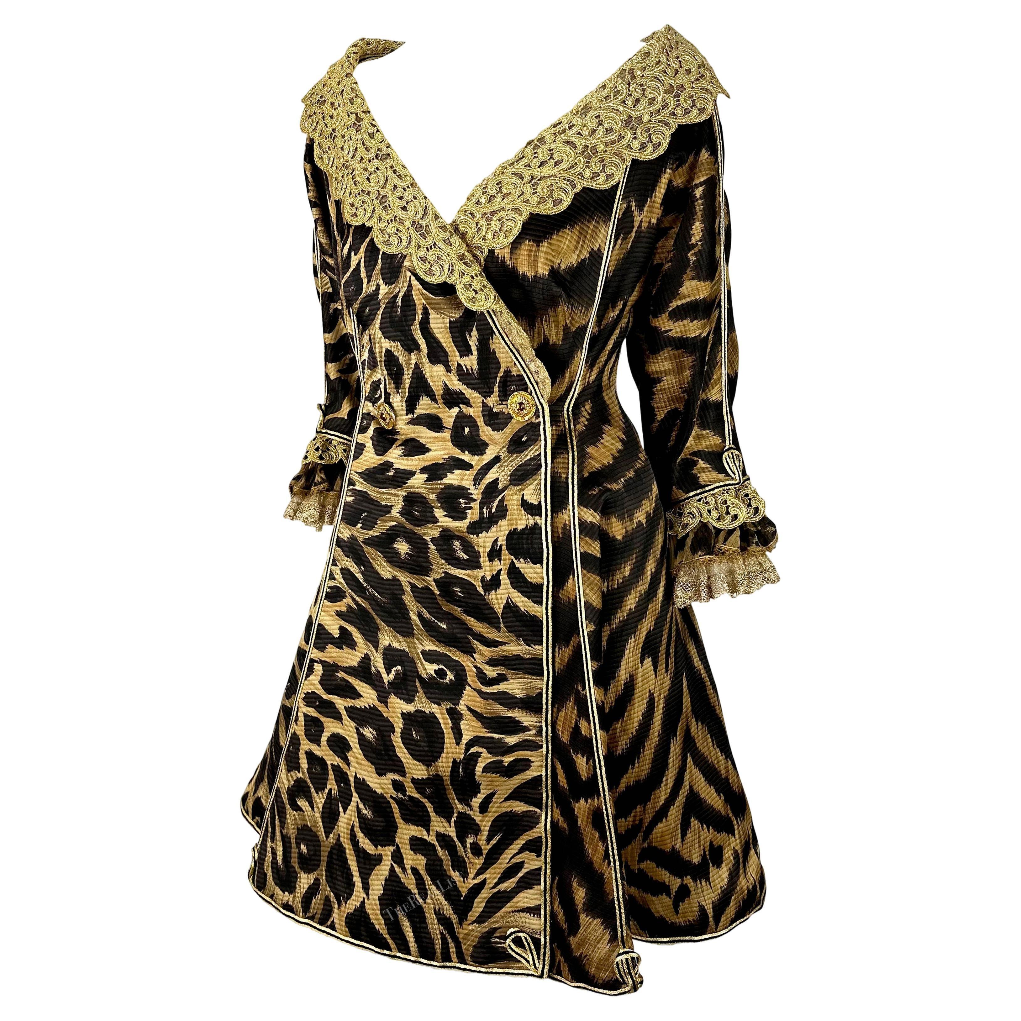 Atelier Versace Haute Couture P/E 1992 - Vestito a cappotto in seta leopardato e pizzo dorato in vendita 4