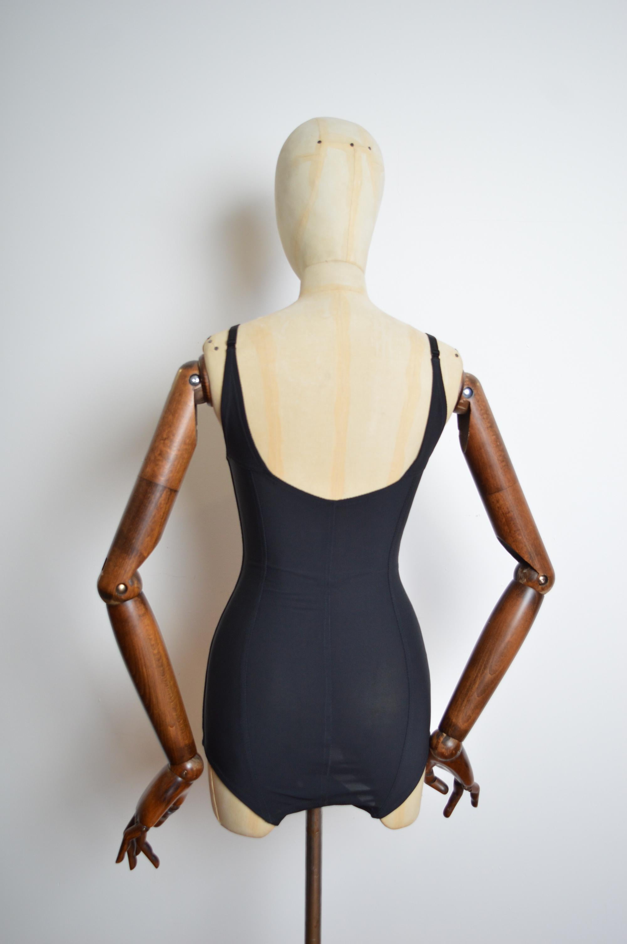 S/S 1992 Dolce & Gabbana Black Velvet Lingerie Runway Corset Bodysuit For Sale 4