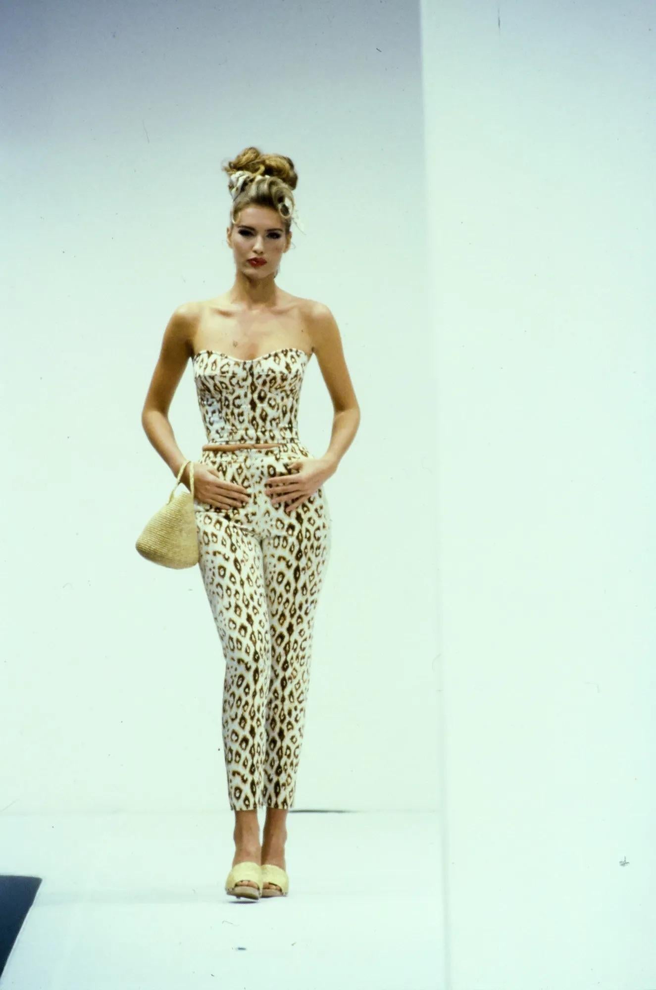 Women's S/S 1992 Dolce & Gabbana Creme Cheetah Print Cropped Biker Jacket Pant Set For Sale