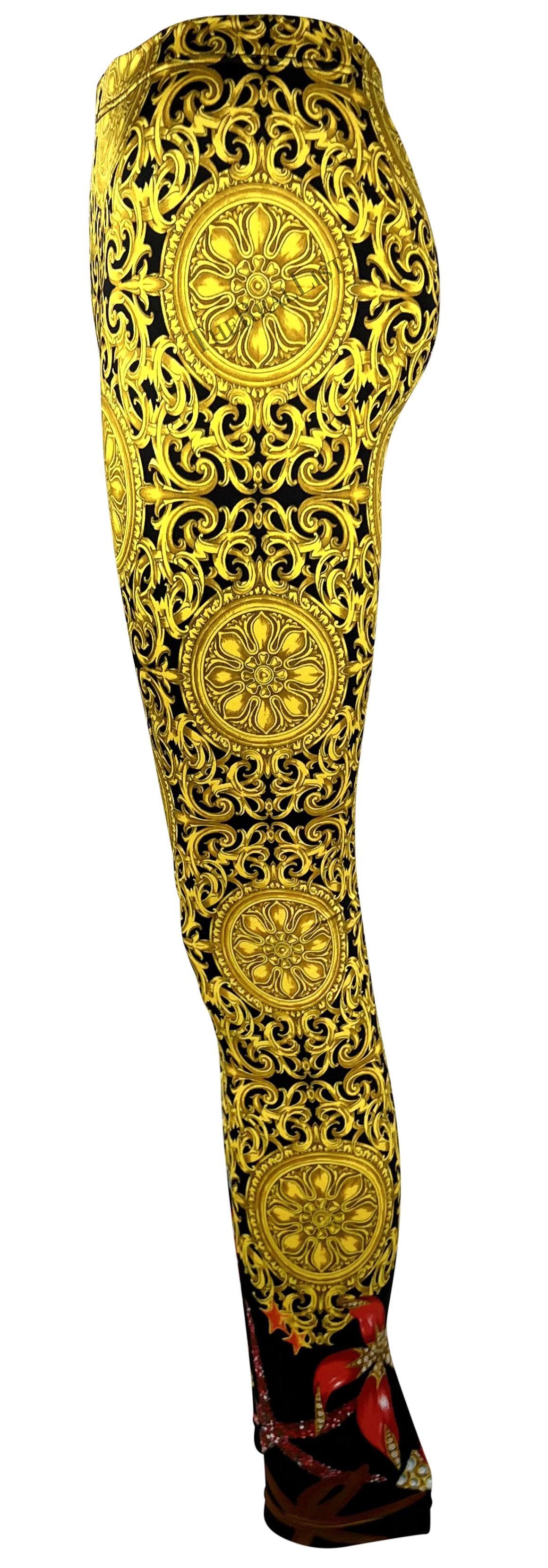 S/S 1992 Gianni Versace Baroque Tights à motif océanique en vente 1