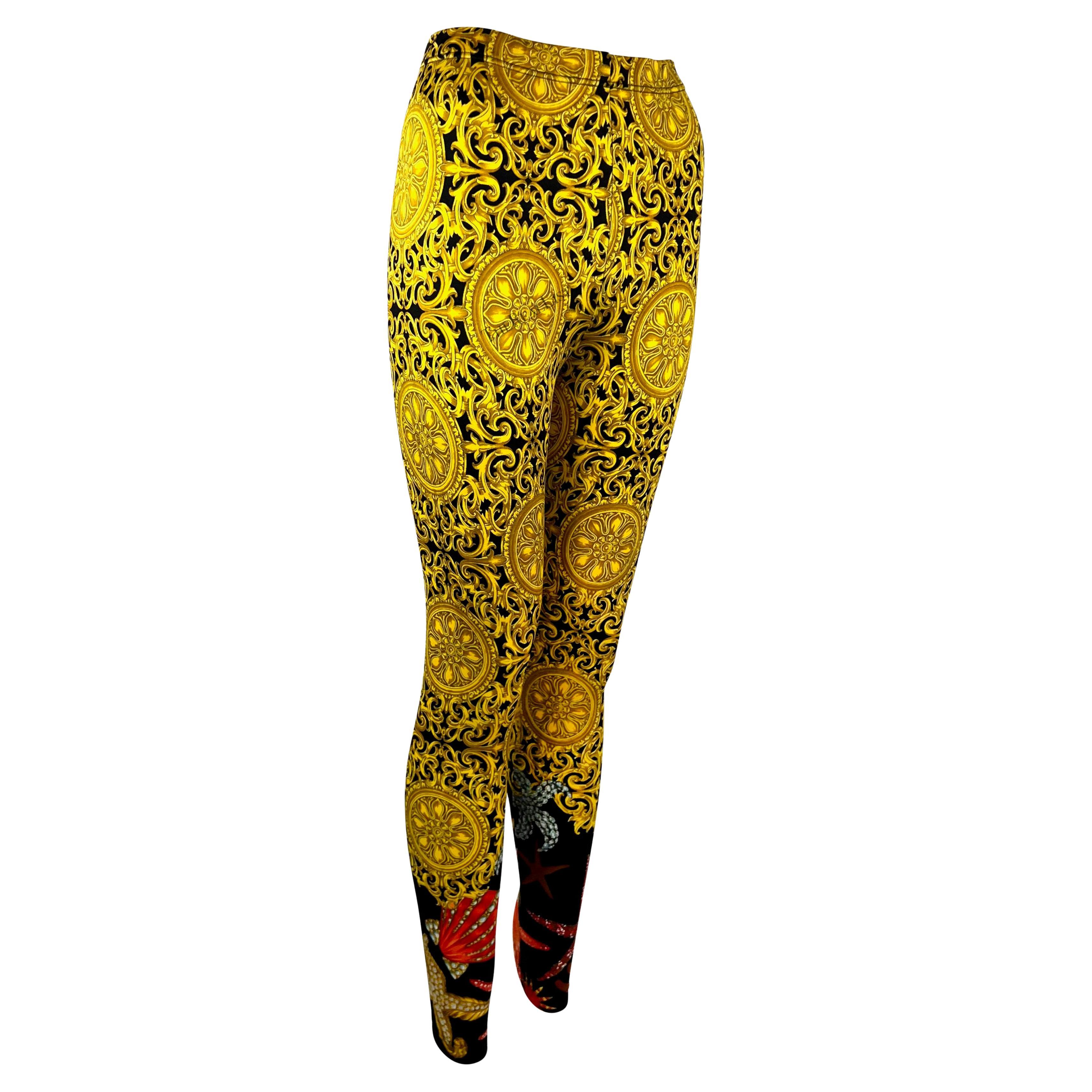 S/S 1992 Gianni Versace Baroque Tights à motif océanique en vente 2