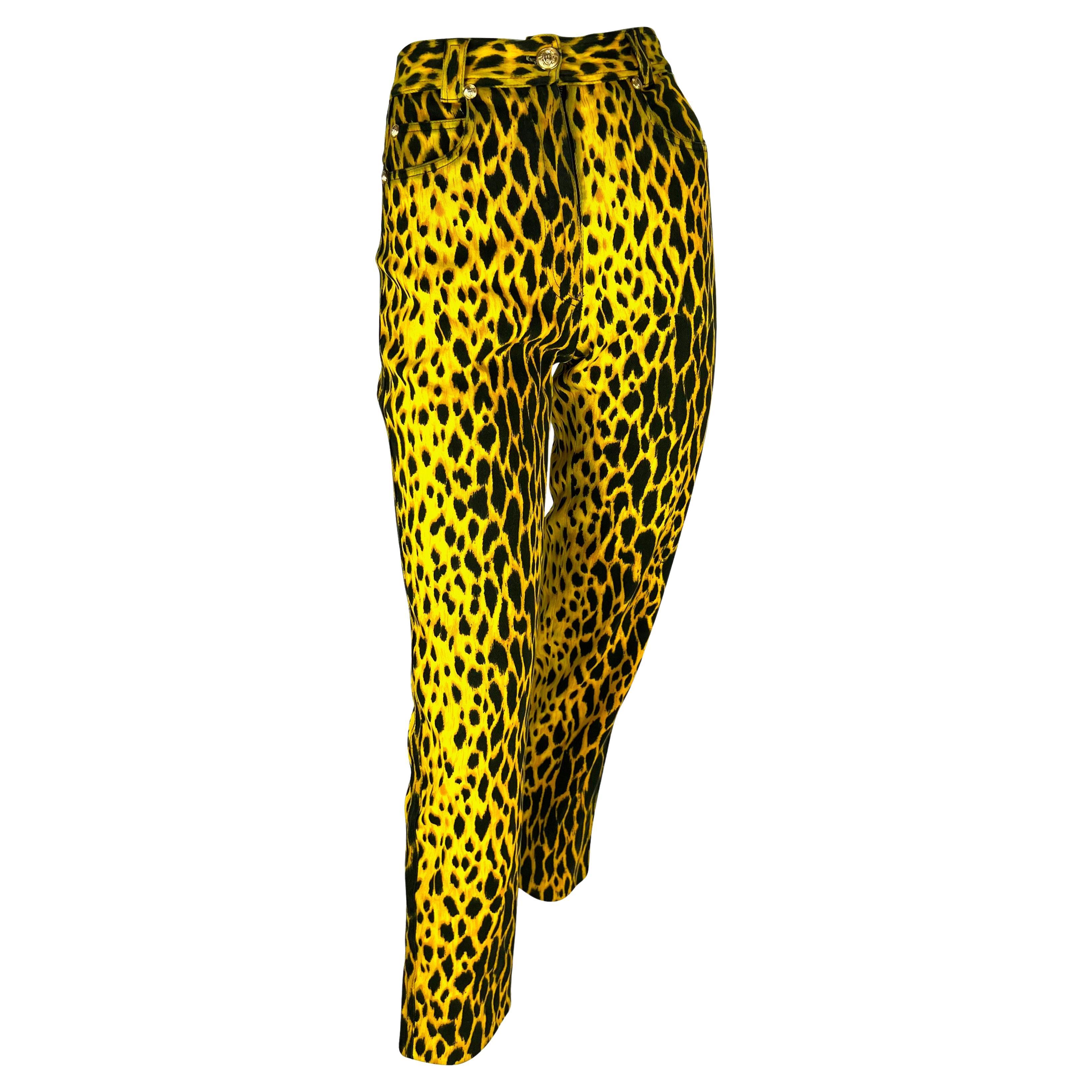 S/S 1992 Gianni Versace Pasarela Estampado guepardo Amarillo Negro Algodón Vaqueros elásticos