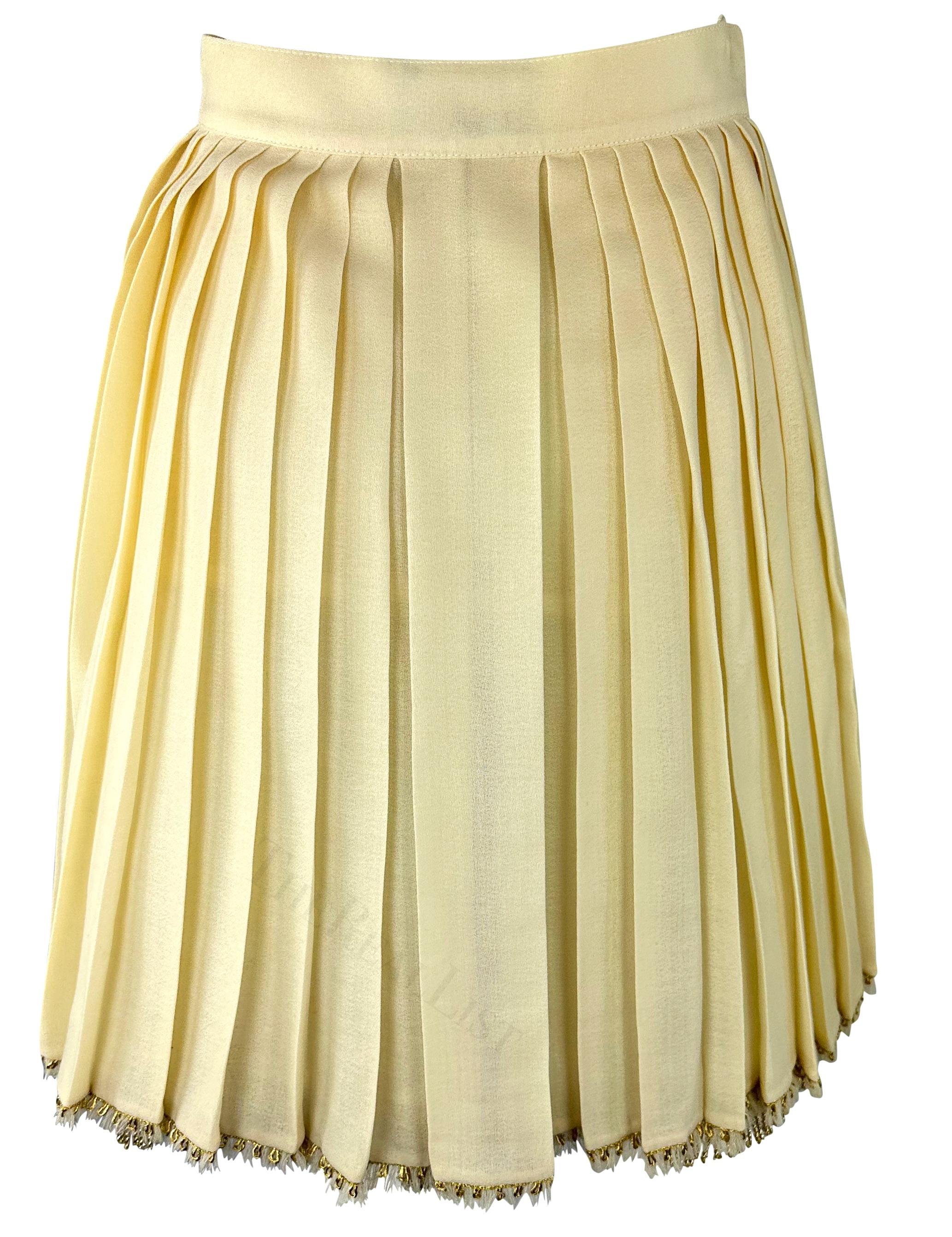 S/S 1992 - Gianni Versace Couture - Ensemble jupe plissée à franges et crinoline blanc cassé en vente 1