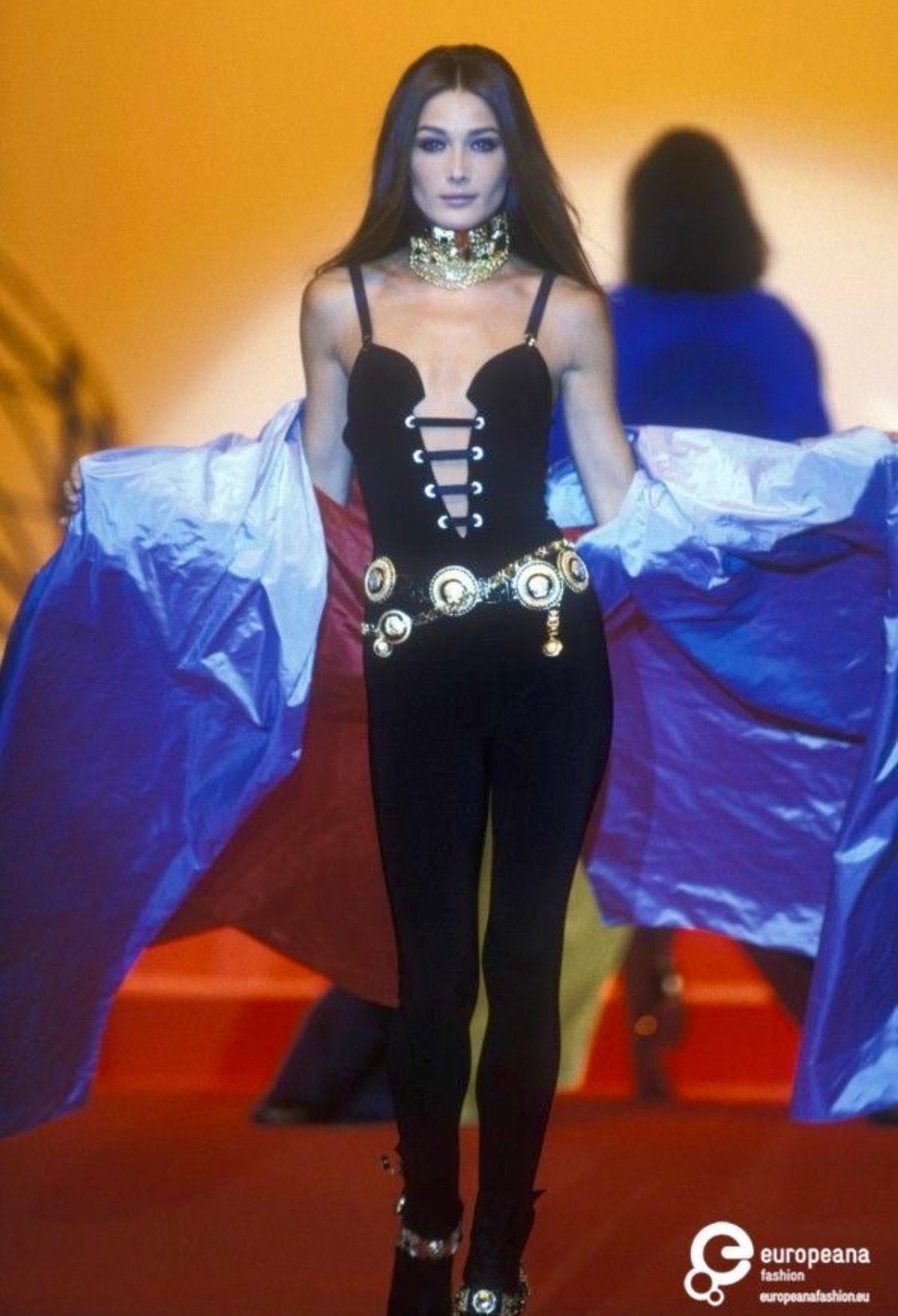 Presenting an incredible Gianni Versace Couture bustier catsuit, designed by Gianni Versace. This amazing one-piece debuted on Carla Bruni on the Fall/Winter 1991 Atelier Versace Haute Couture runway and on Beverly Peele on the Spring/Summer 1992
