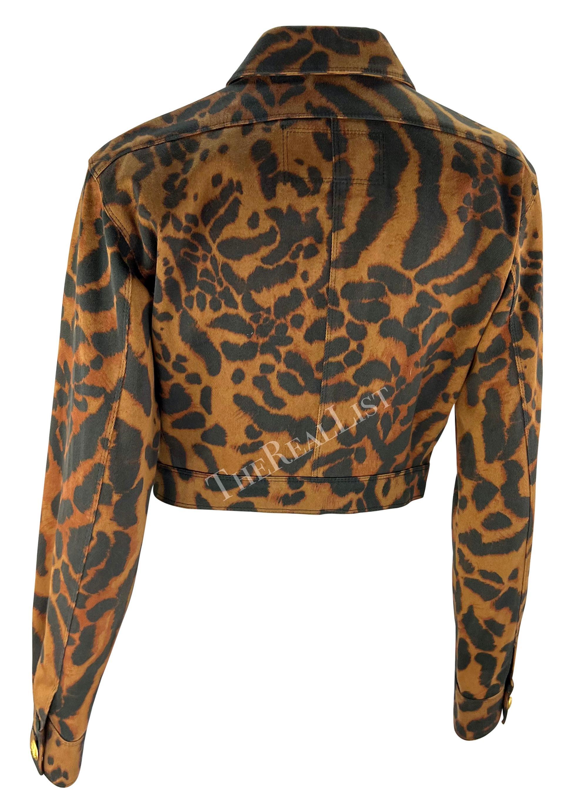 S/S 1992 Gianni Versace Runway Brown Cheetah Print Denim Medusa Cropped Jacket en vente 5