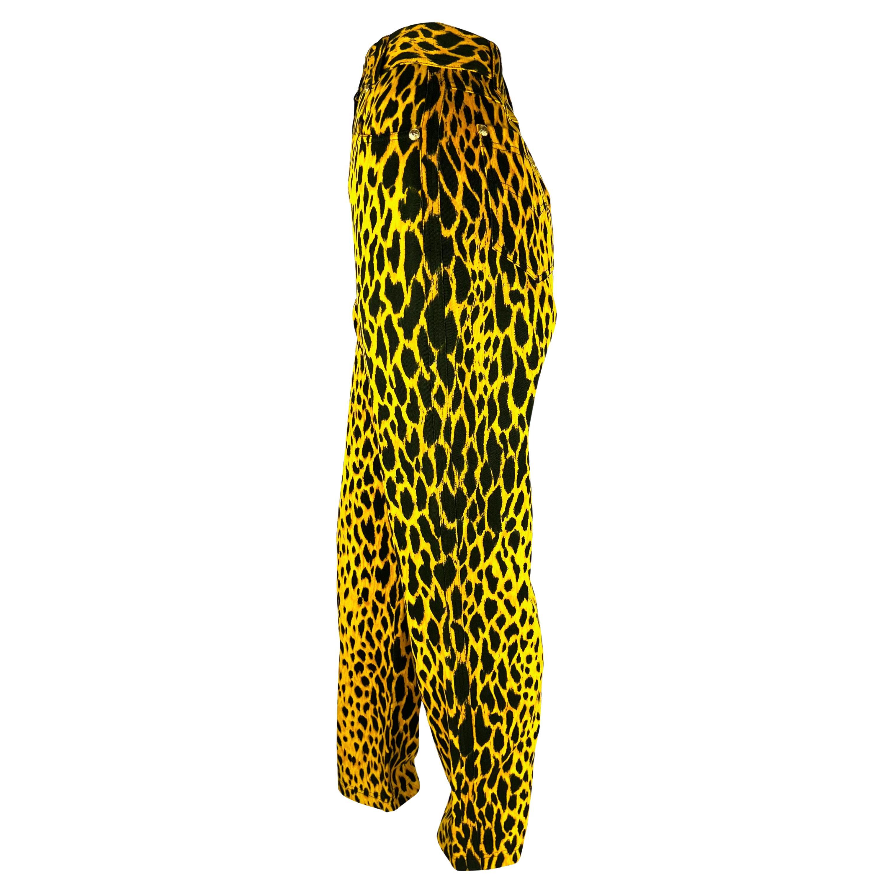 S/S 1992 Gianni Versace Runway Cheetah Print Yellow Black Cotton Stretch Jeans In Good Condition For Sale In West Hollywood, CA