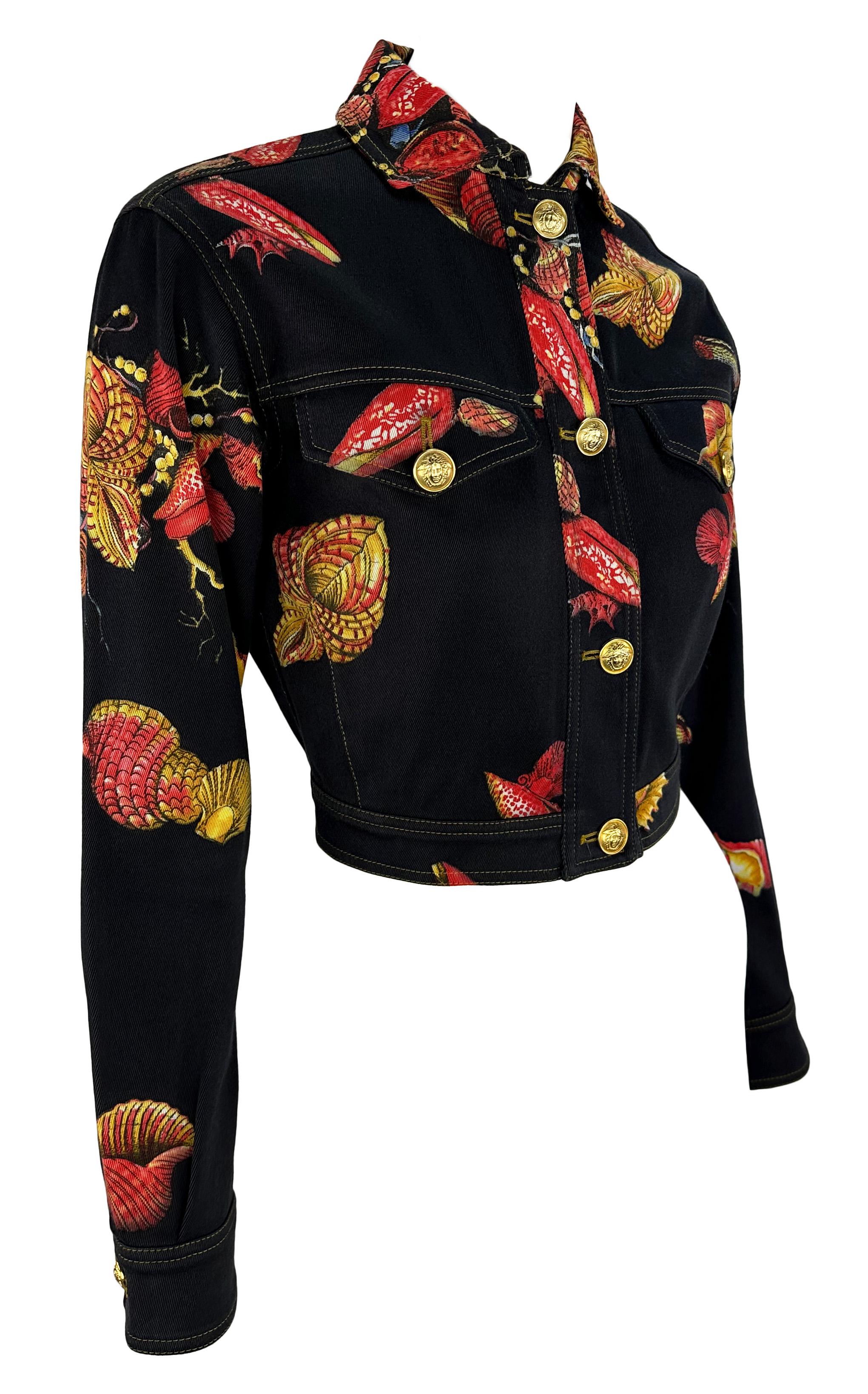 S/S 1992 Gianni Versace Runway Tresor la Mer Giacca Cropped Medusa in Denim Nero in vendita 5