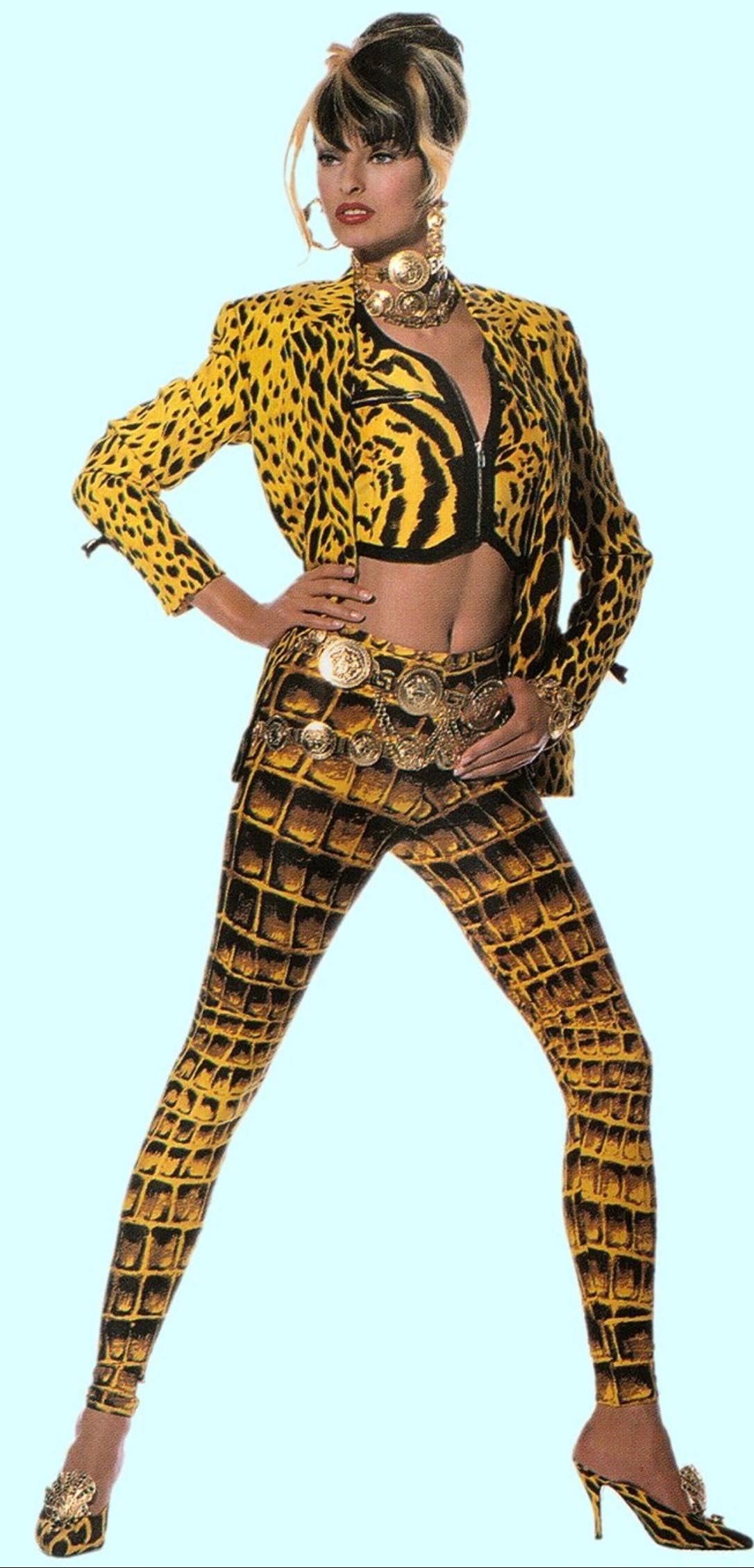 S/S 1992 Gianni Versace Runway Yellow Black Crocodile Print Leggings Tights In Excellent Condition For Sale In West Hollywood, CA