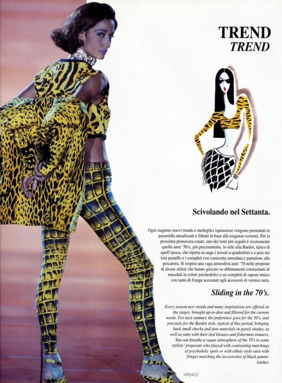 S/S 1992 Gianni Versace Runway Yellow Black Crocodile Print Leggings Tights For Sale 2