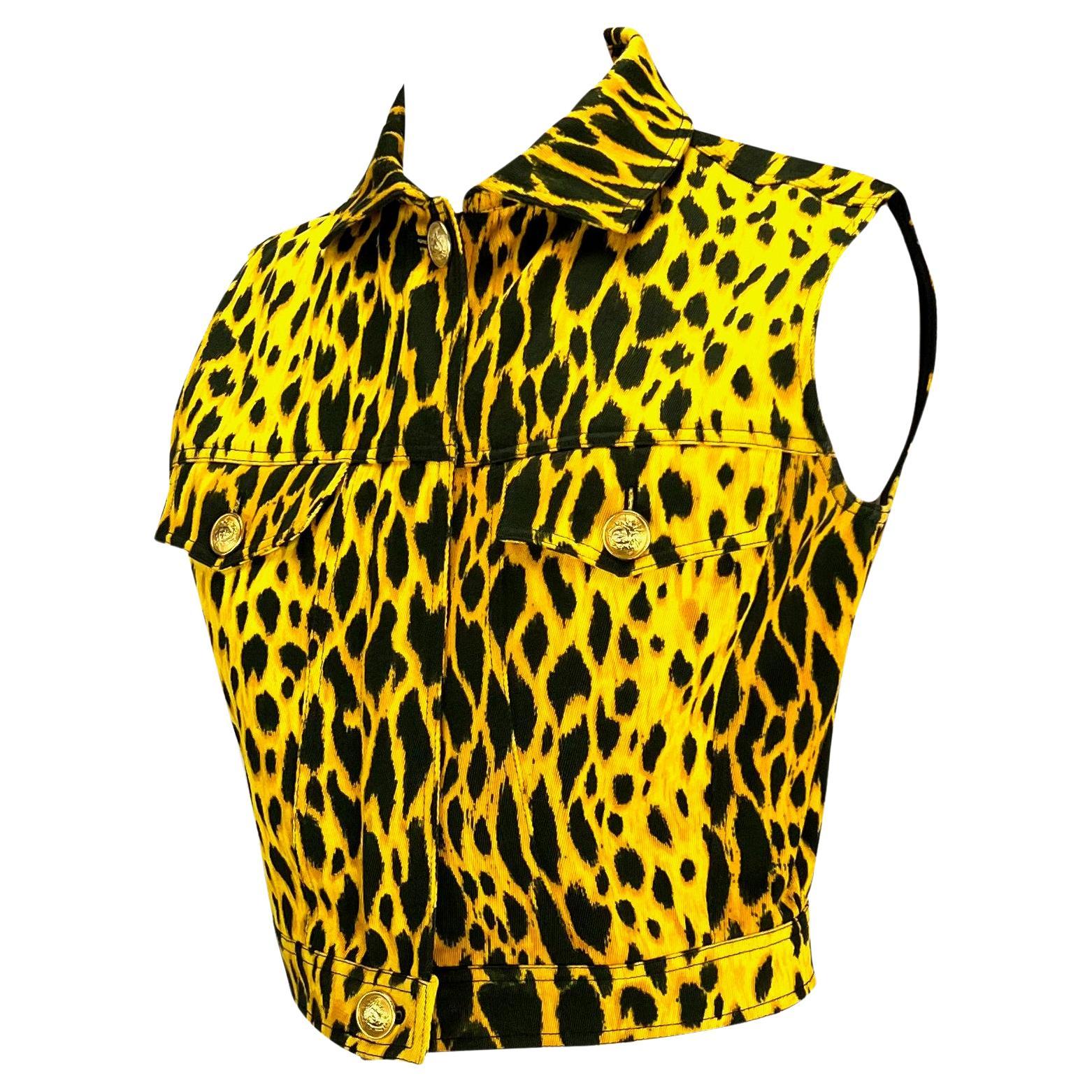 Jaune S/S 1992 Gianni Versace Yellow Leopard Print Medusa Button Zip Vest Top en vente