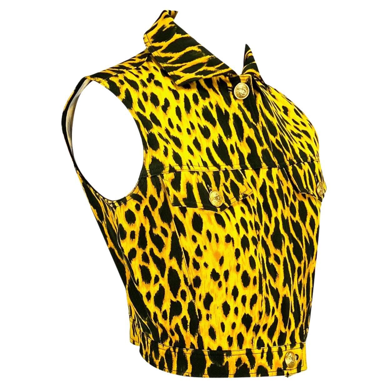 Women's S/S 1992 Gianni Versace Yellow Leopard Print Medusa Button Zip Vest Top For Sale
