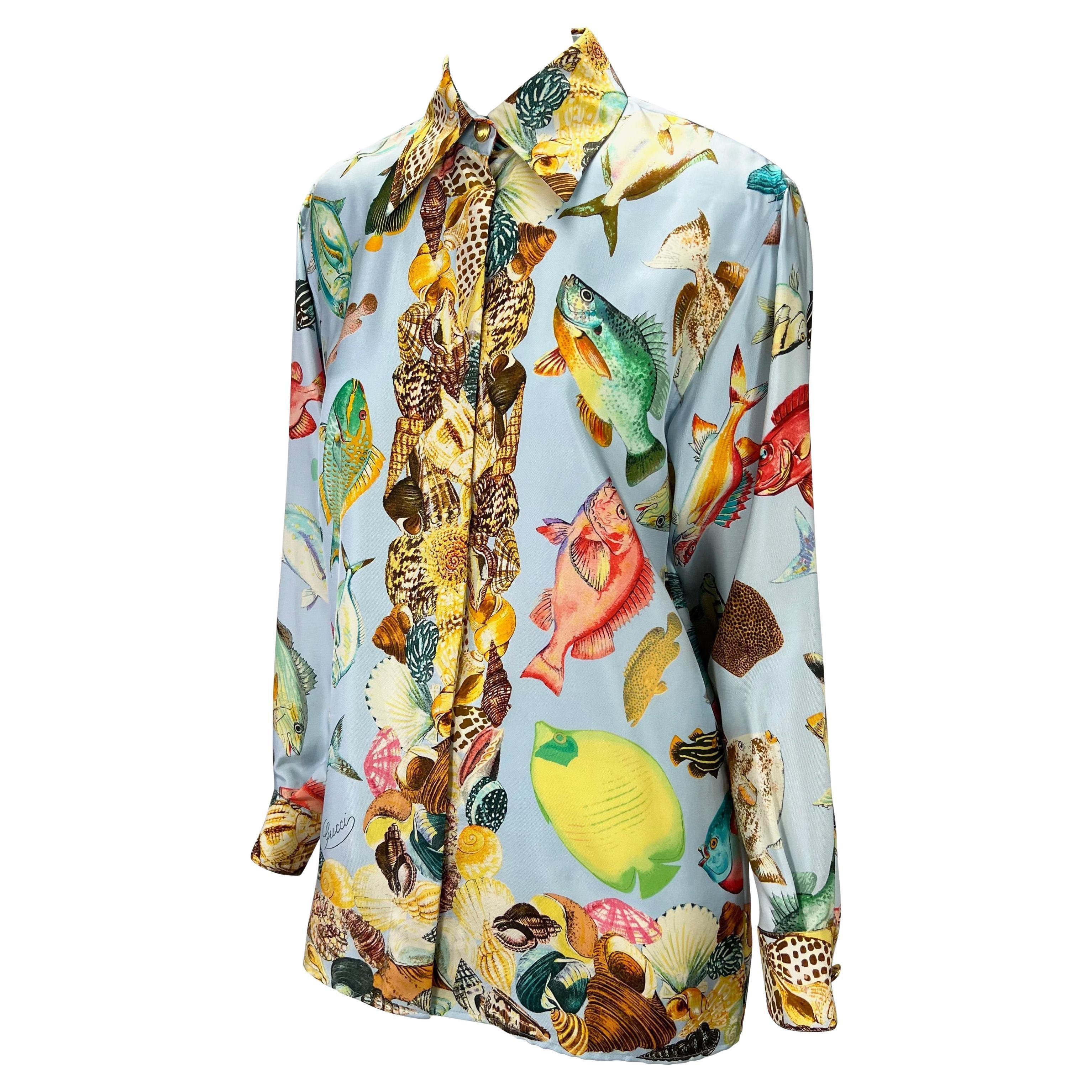 S/S 1992 Gucci Runway Ad Azul Sea Life Fish Print GG Logo Button Up Blusa Beige en venta