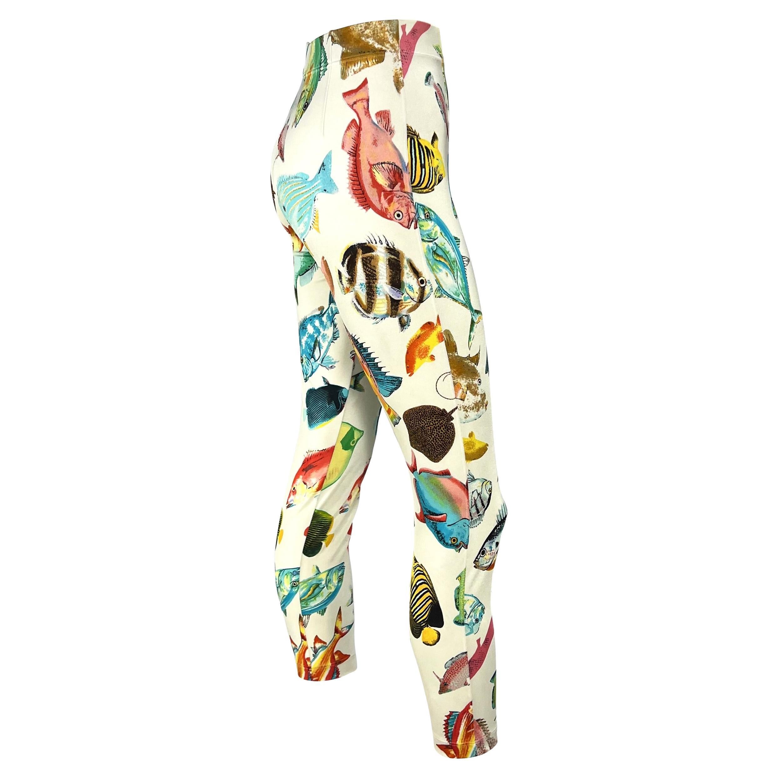 S/S 1992 Gucci White Stretch Sea Life Fish Print Legging Pants In Good Condition For Sale In West Hollywood, CA