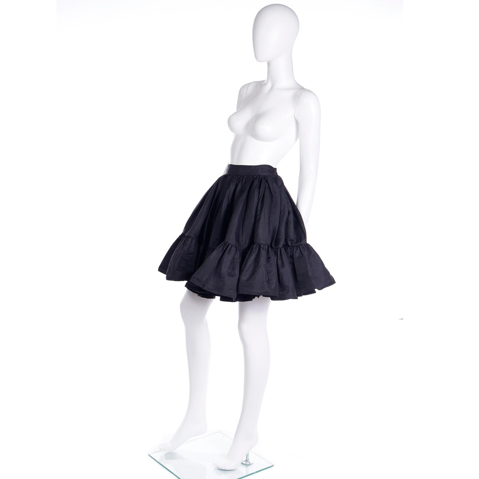 S/S 1992 Isaac Mizrahi Vintage Black Ruffled Mini Rodeo Skirt For Sale 1