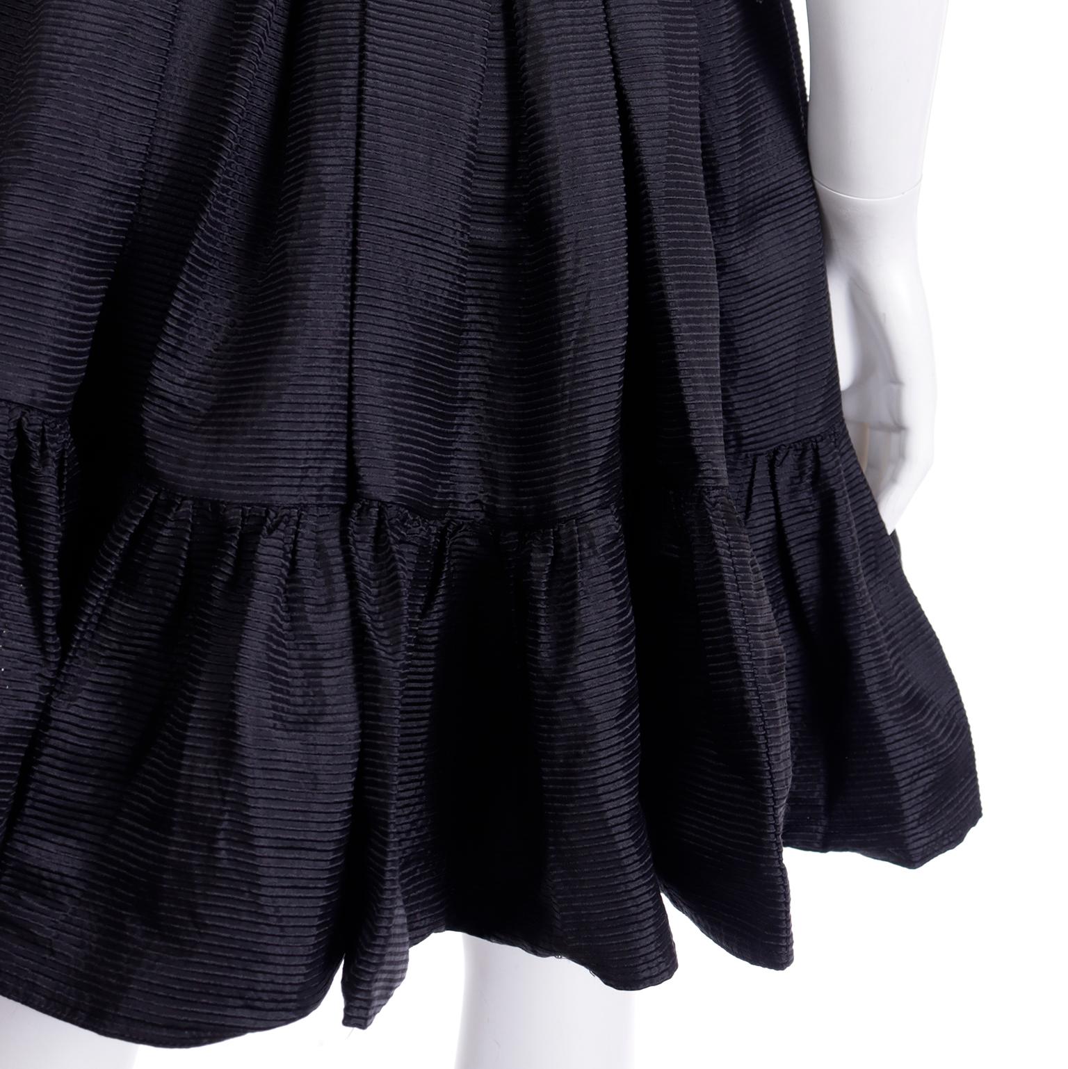 S/S 1992 Isaac Mizrahi Vintage Black Ruffled Mini Rodeo Skirt For Sale 3