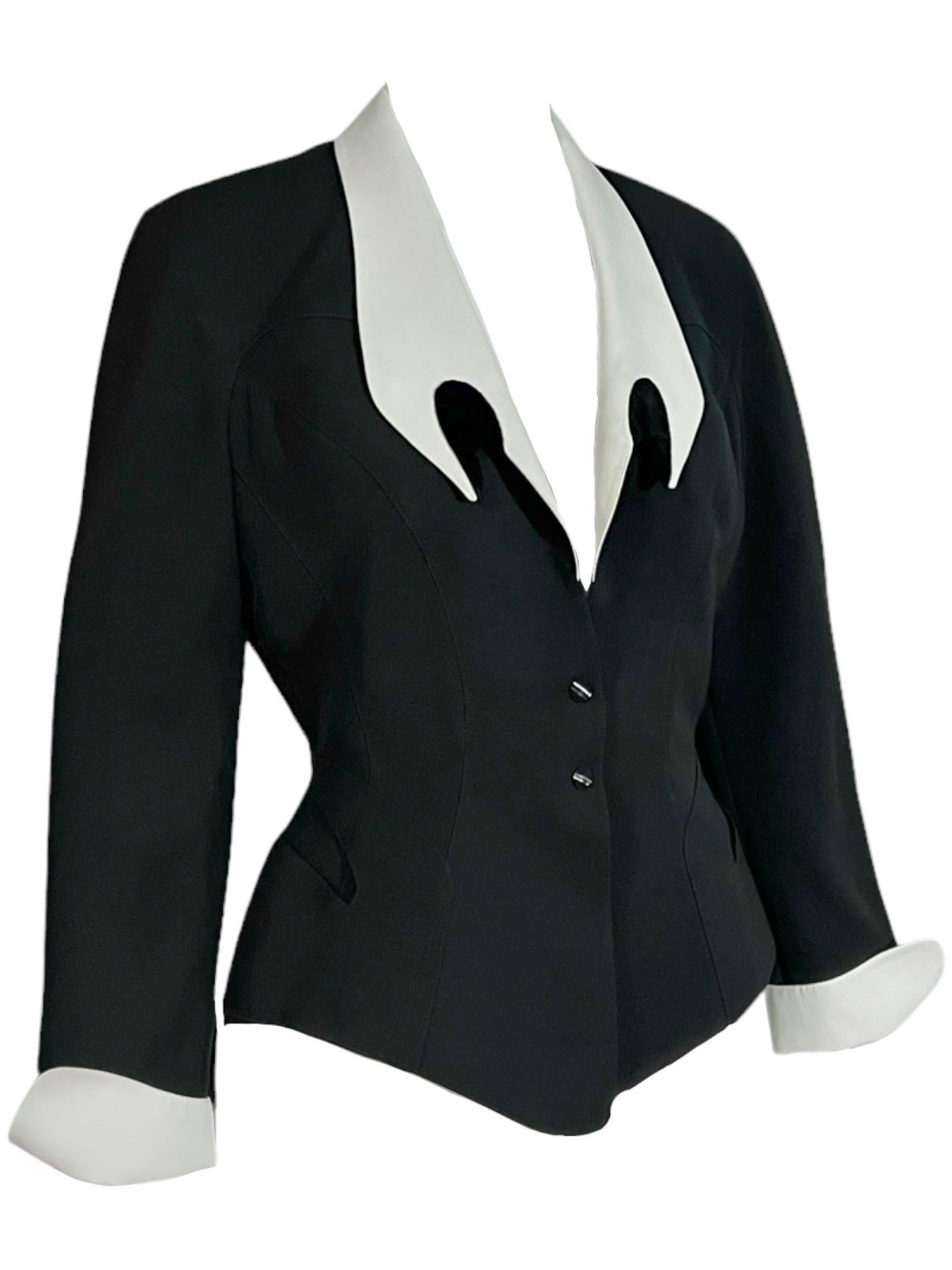 S/S 1992 Thierry Mugler Black Runway Jacket Dramatic White Collar In Excellent Condition For Sale In Concord, NC