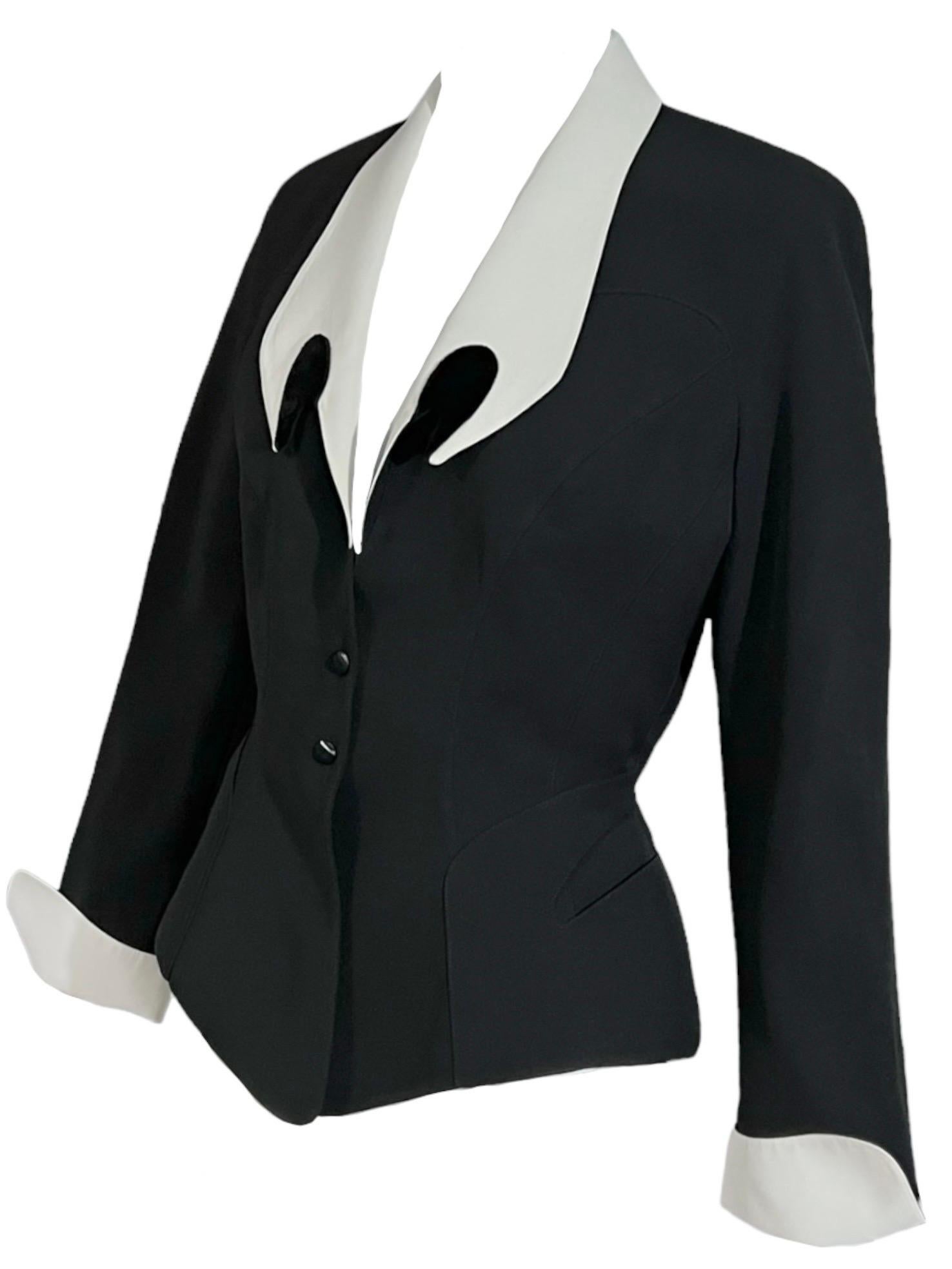 Women's S/S 1992 Thierry Mugler Black Runway Jacket Dramatic White Collar For Sale