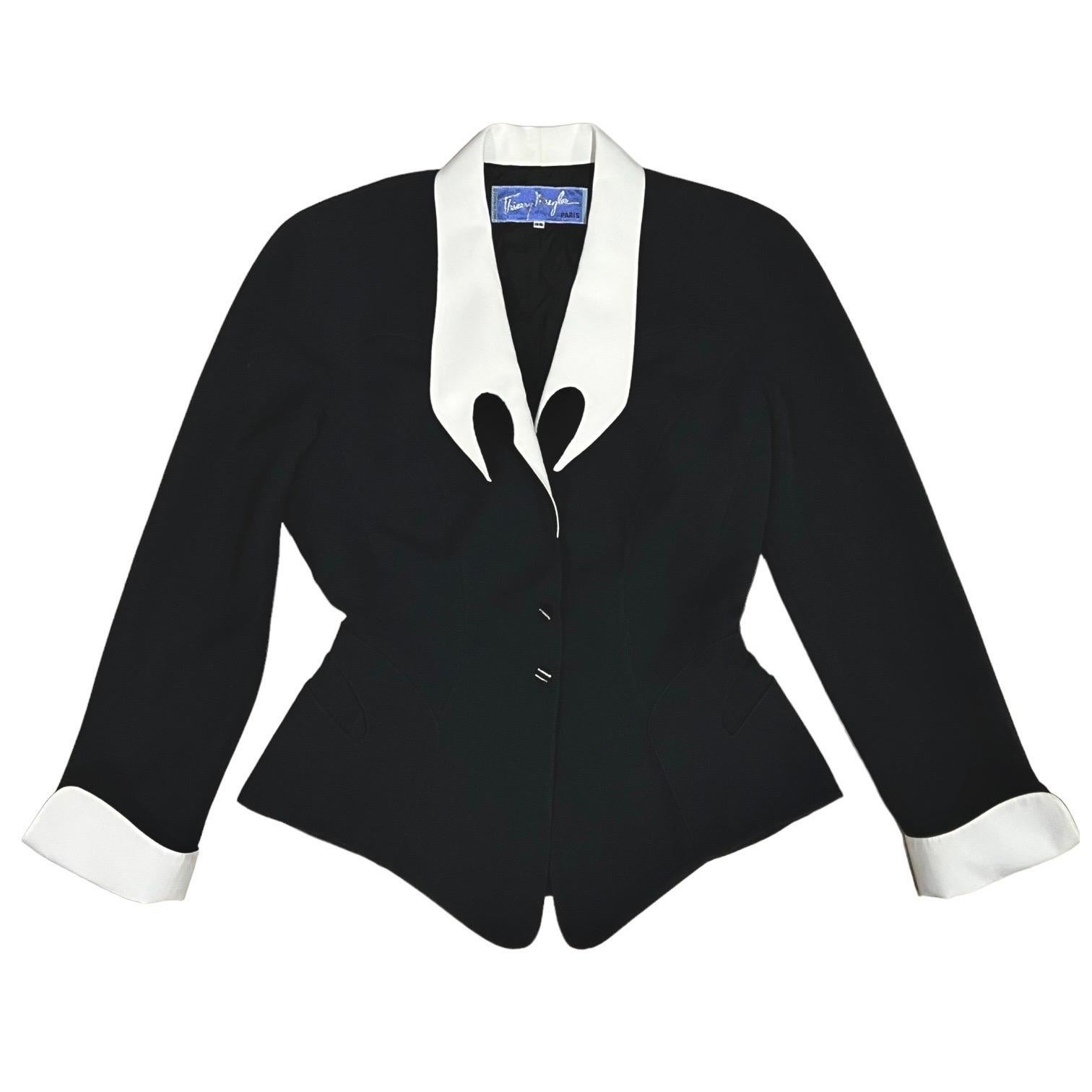 S/S 1992 Thierry Mugler Black Runway Jacket Dramatic White Collar For Sale 4