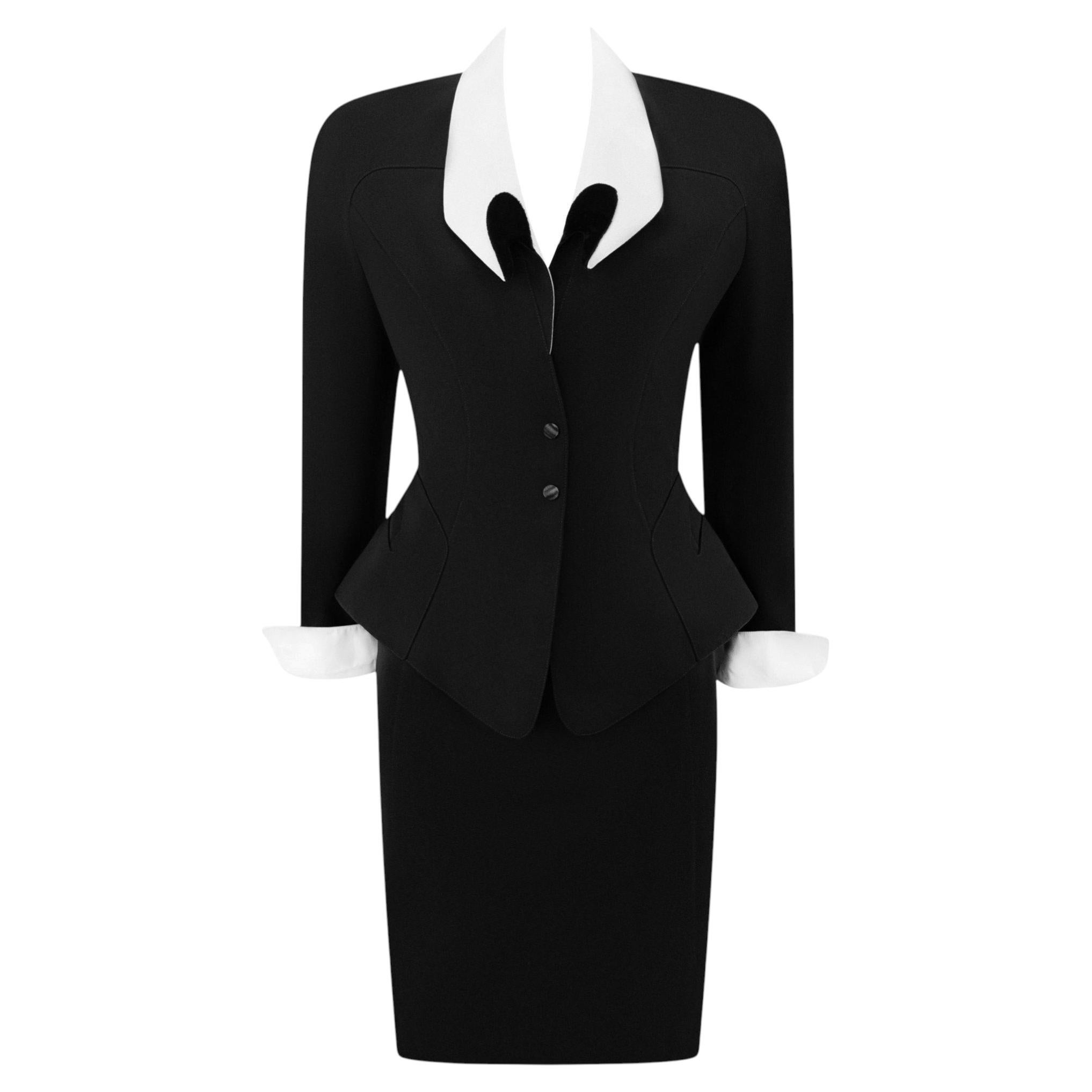 S/S 1992 Thierry Mugler Runway Curved White Lapel Black Velvet Detail Skirt Suit For Sale
