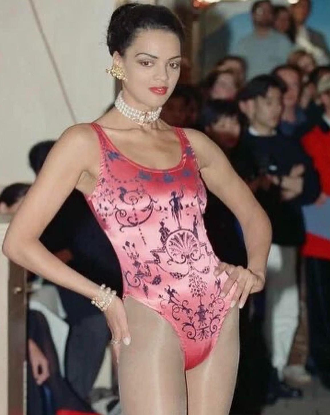 S/S 1992 'Salon' Collection Vivienne Westwood pink 'Boulle' print voided velvet silk bodysuit. Features navy voided velvet details with neoclassical designs inspired by the Mirror with Marquetry by Andre-Charles Boulle, 1713. Sleeveless, scoop neck