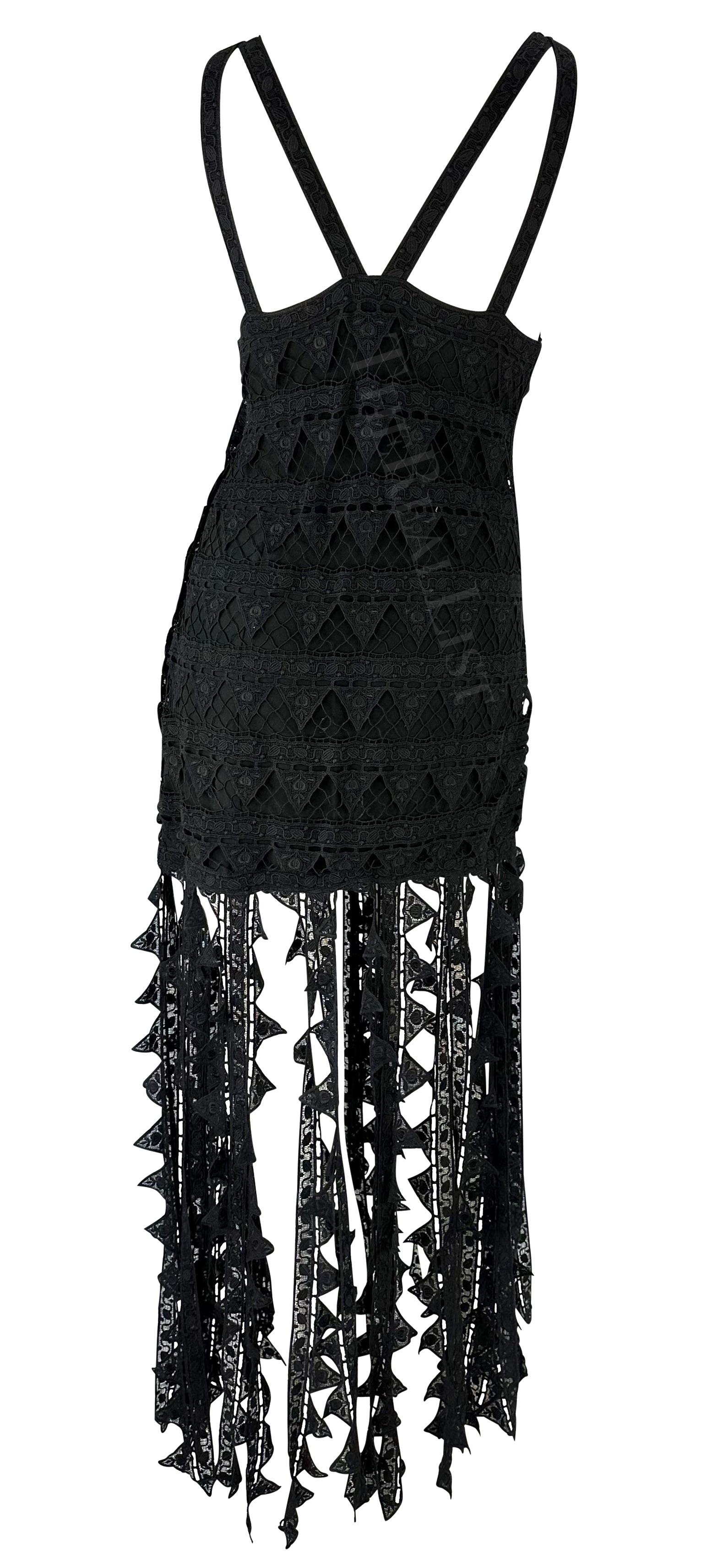 S/S 1993 Chloé by Karl Lagerfeld Runway Black Floral Triangle Lace Dress For Sale 4