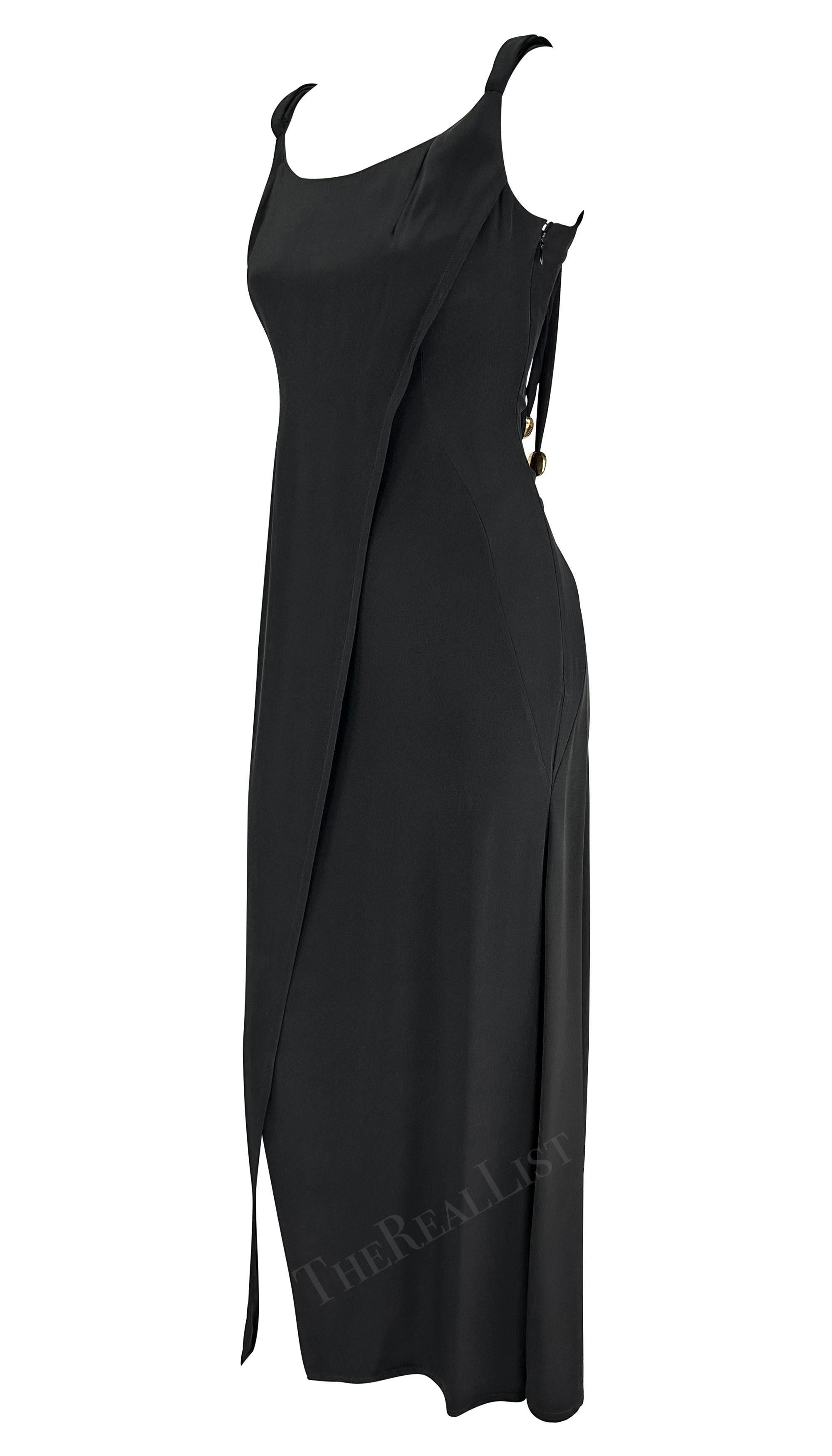 Christian Lacroix - Robe de défilé noire ornée de perles sculpturales et de bijoux, printemps-été 1993 en vente 1