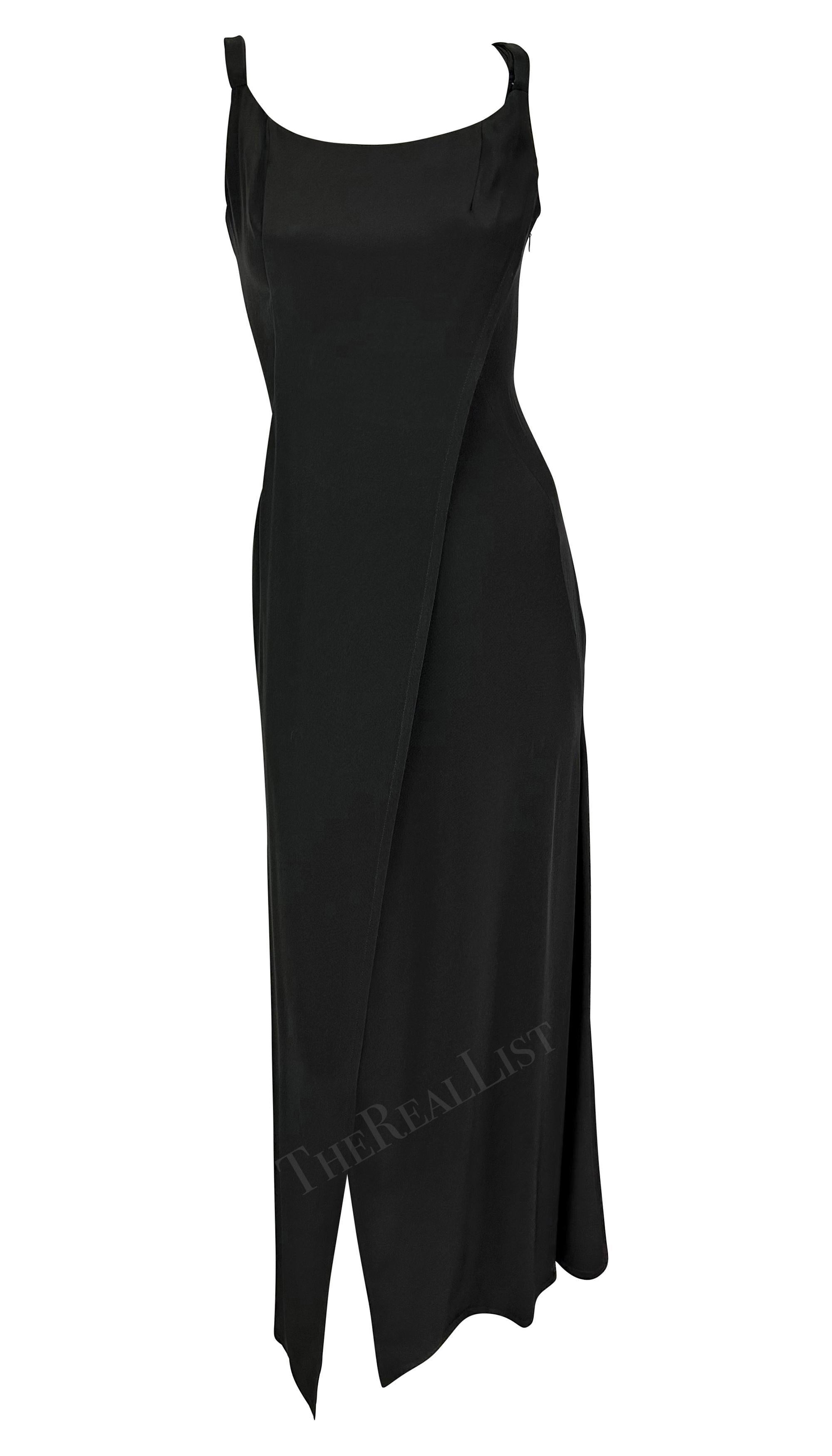 Christian Lacroix - Robe de défilé noire ornée de perles sculpturales et de bijoux, printemps-été 1993 en vente 4