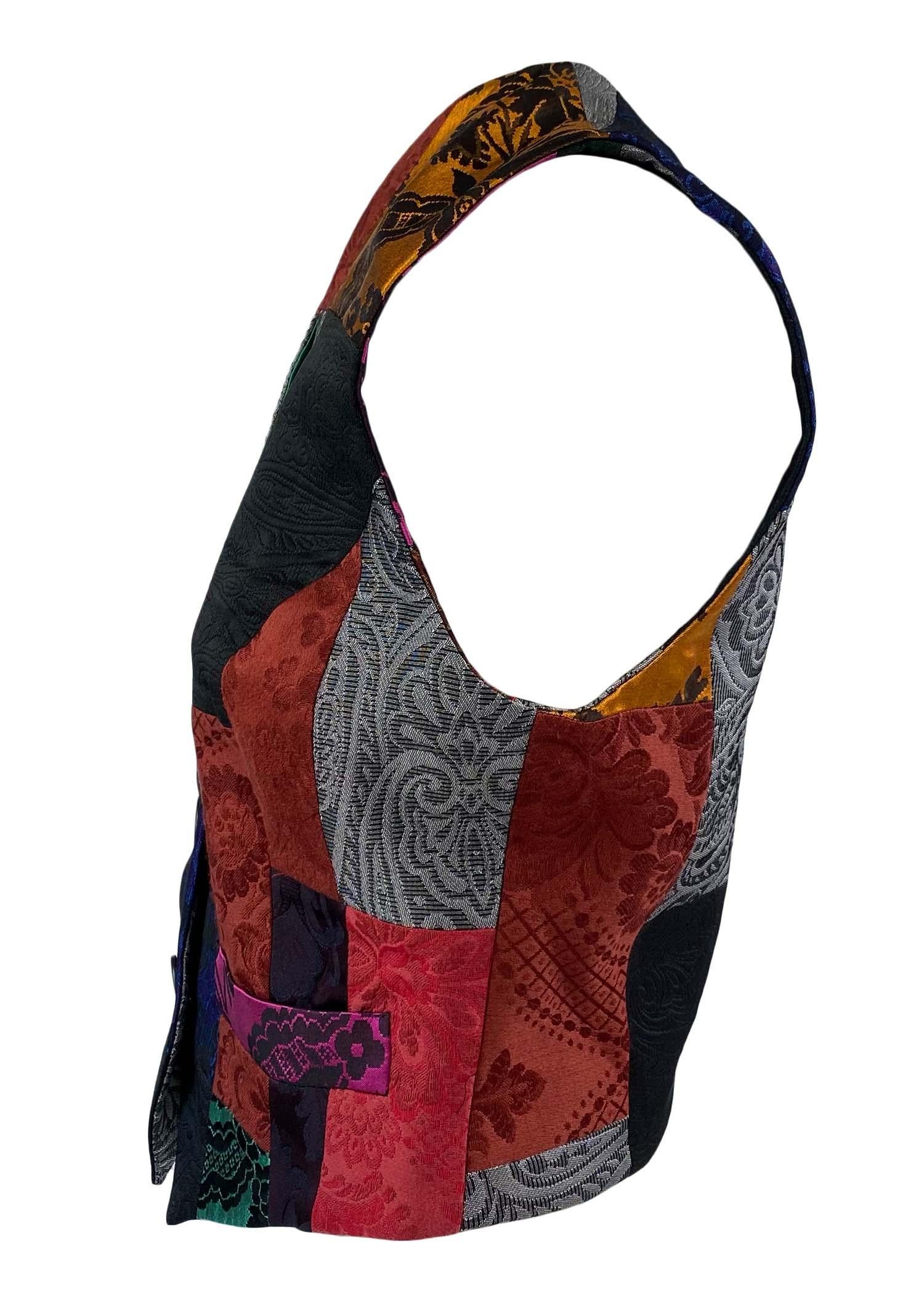 S/S 1993 Dolce & Gabbana Chaleco bohemio con botones de patchwork Negro en venta