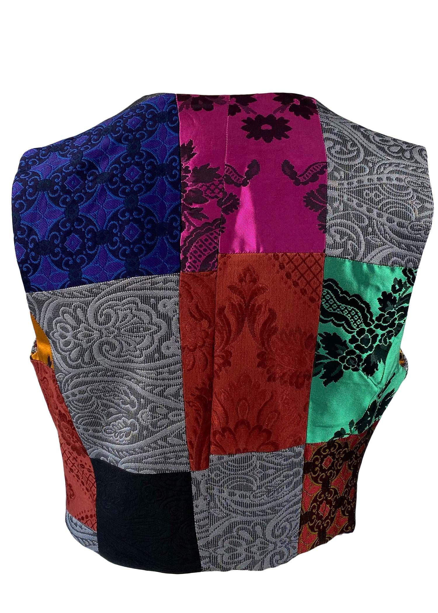 De las mujeres S/S 1993 Dolce & Gabbana Chaleco bohemio con botones de patchwork en venta