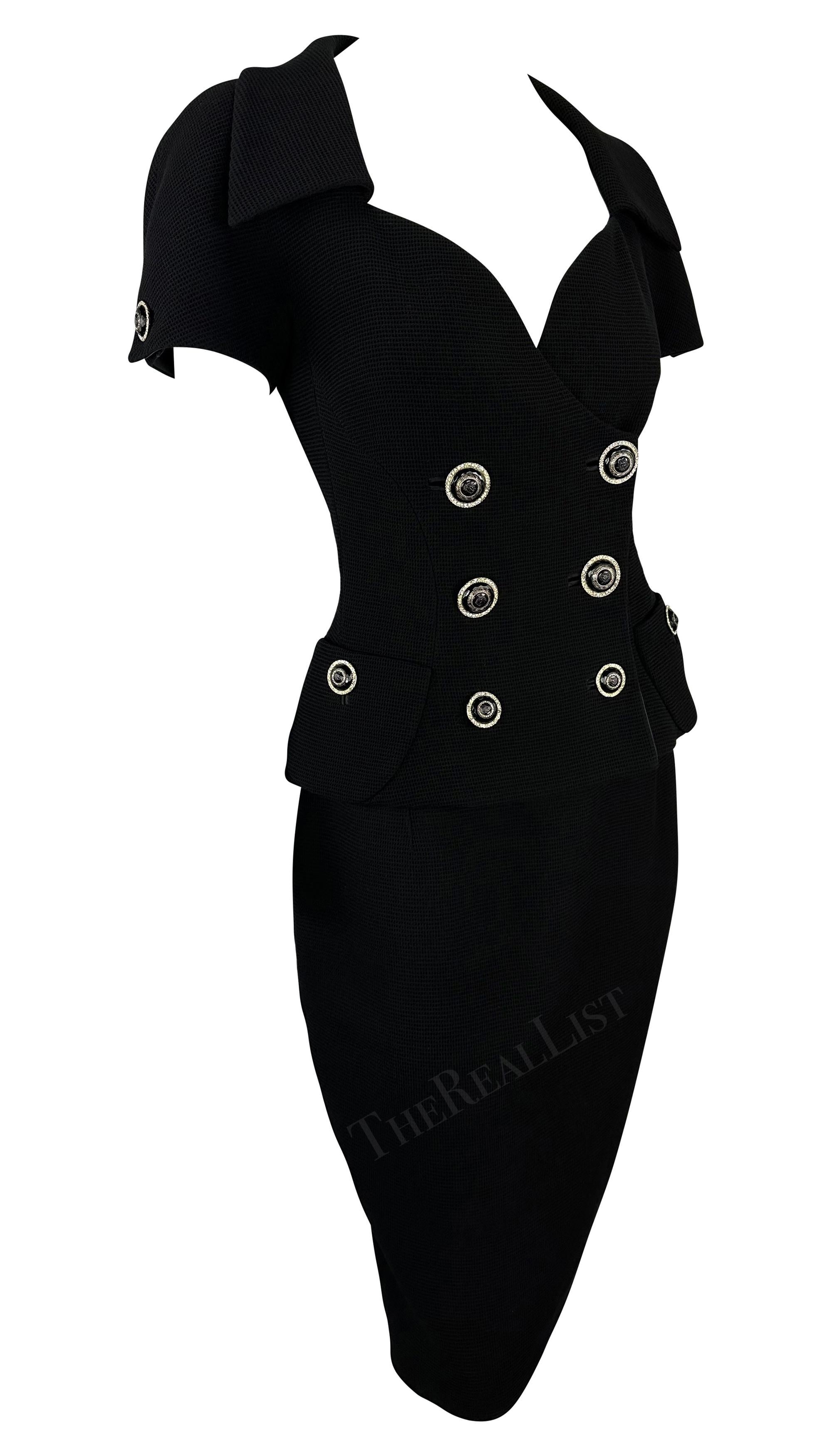 S/S 1993 Gianni Versace Black Waffle Knit Double Breasted Skirt Suit Set For Sale 3