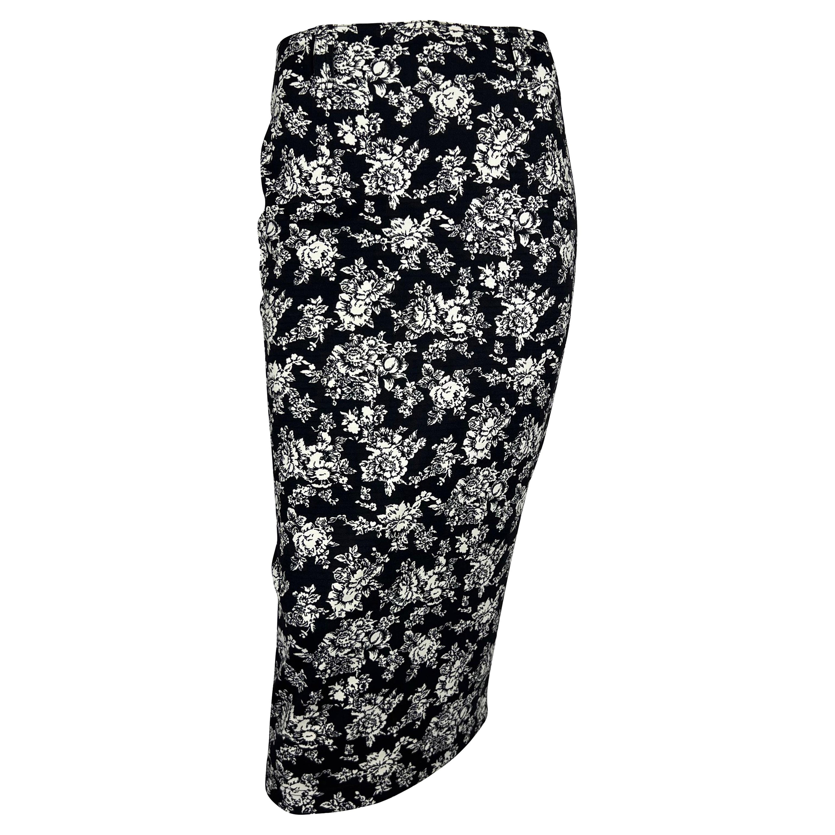 Jupe en spandex extensible à fleurs noires et blanches Gianni Versace, P/E 1993