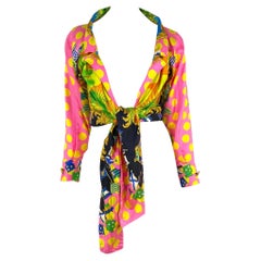 S/S 1993 Gianni Versace Couture Medusa Miami gepunktete Krawattenbluse Laufsteg