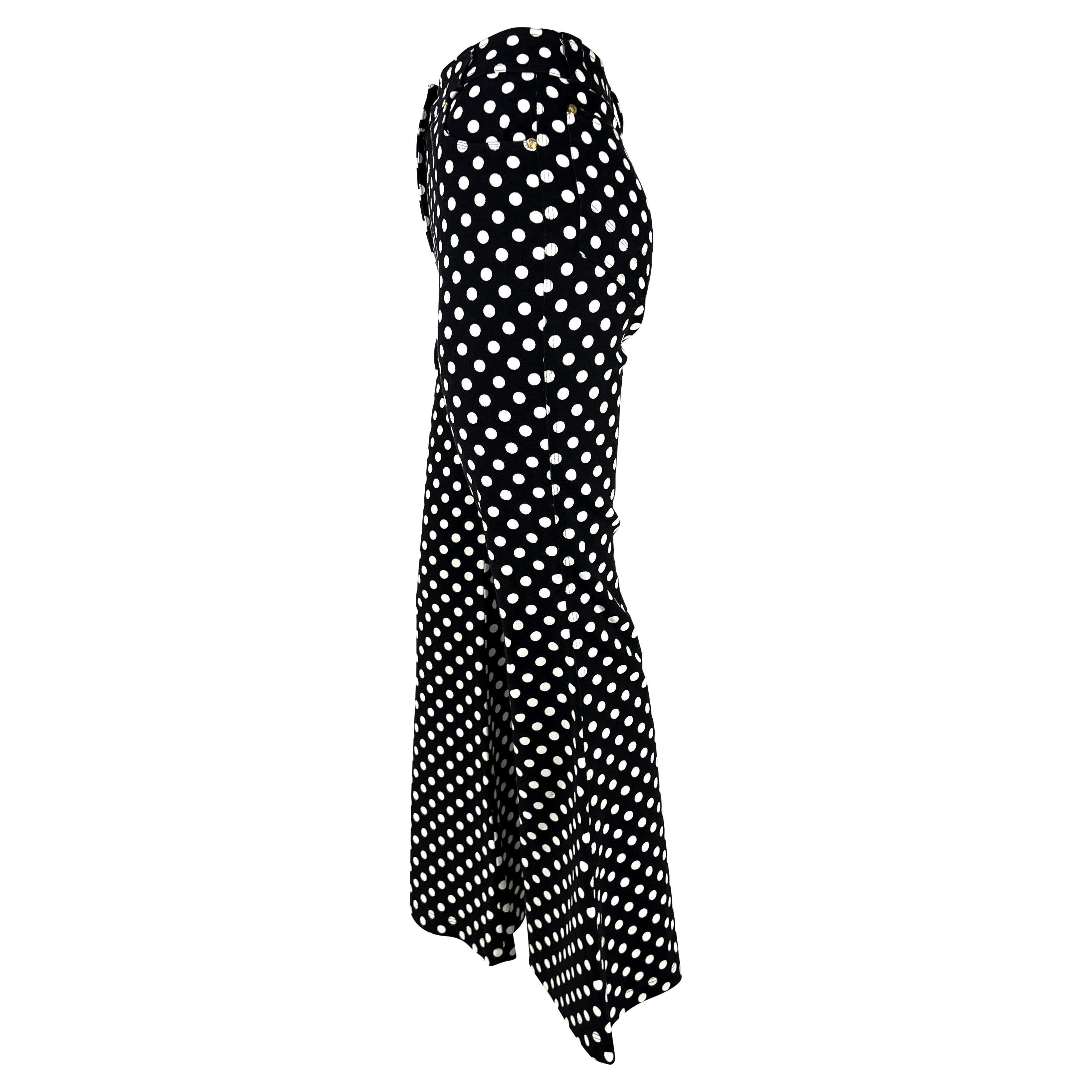 P/E 1993: Gianni Versace Couture - Jeans neri a pois con fondo a campana in vendita 1
