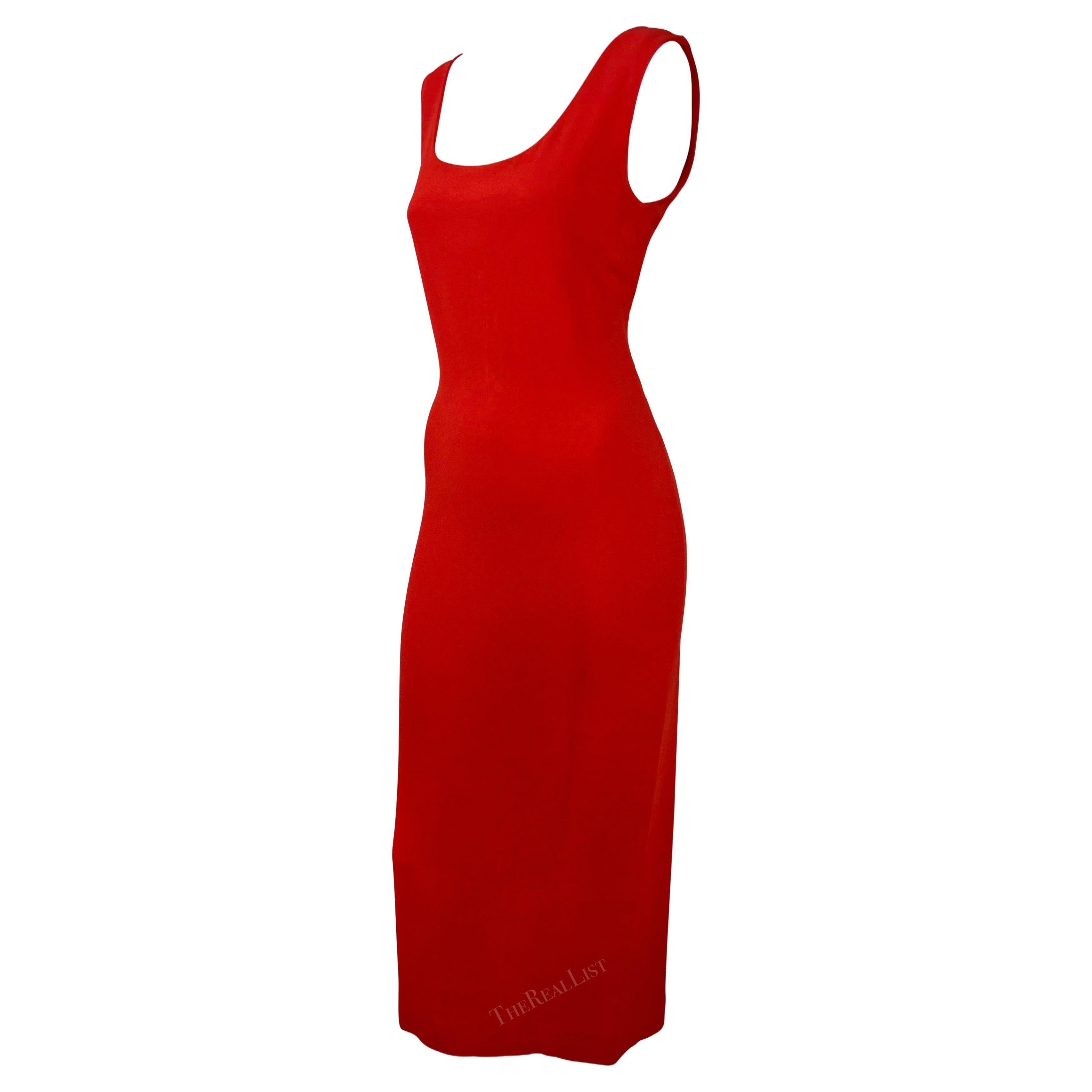 S/S 1993 Gianni Versace Runway Ad Rotes ärmelloses Kleid mit tiefem Rückenausschnitt im Angebot 2