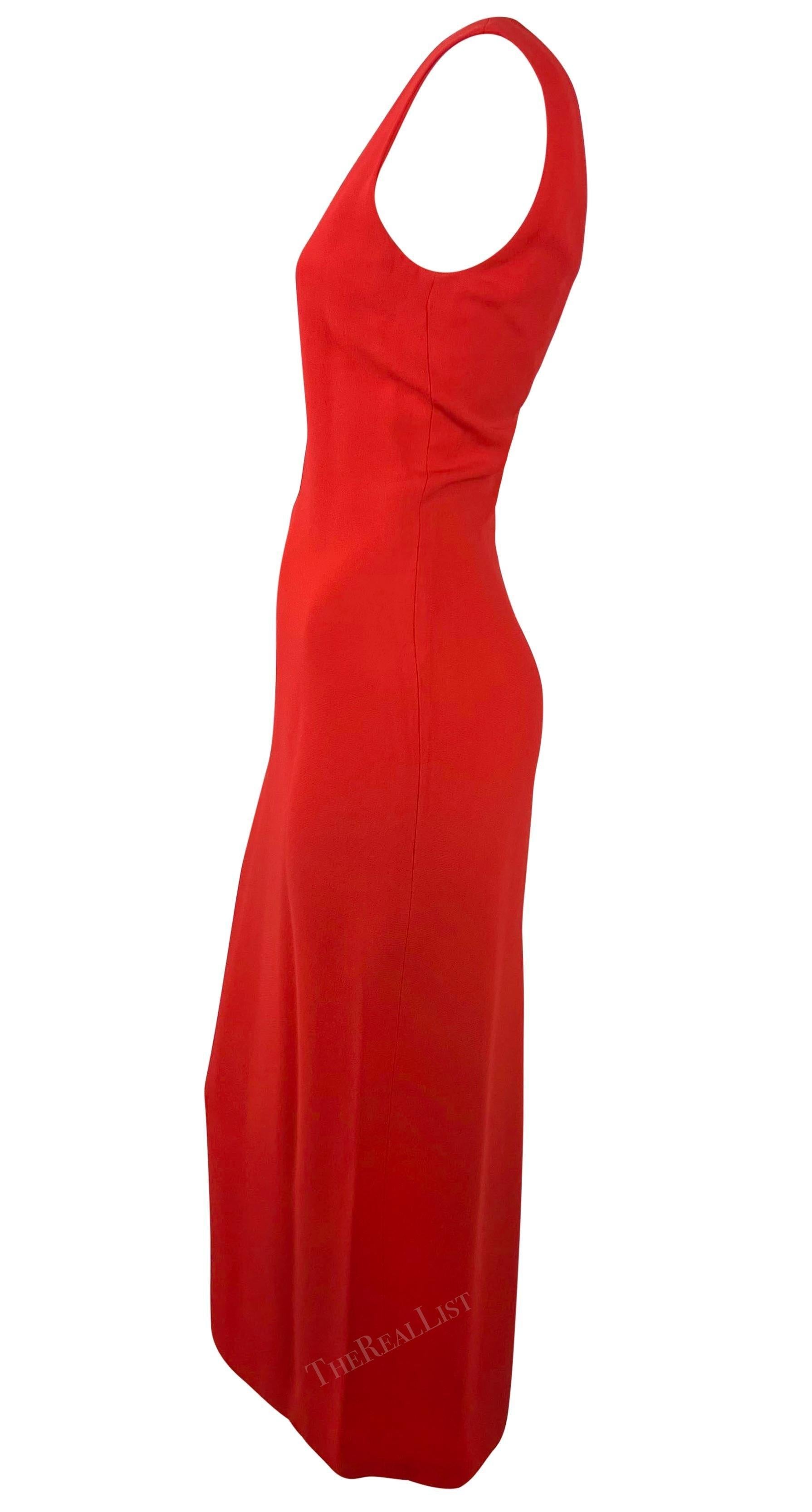 S/S 1993 Gianni Versace Runway Ad Rotes ärmelloses Kleid mit tiefem Rückenausschnitt im Angebot 4