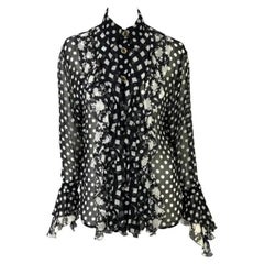 1993 Gianni Versace Laufsteg Schwarz-Weißes durchsichtiges gepunktetes geblümtes Rüschenoberteil