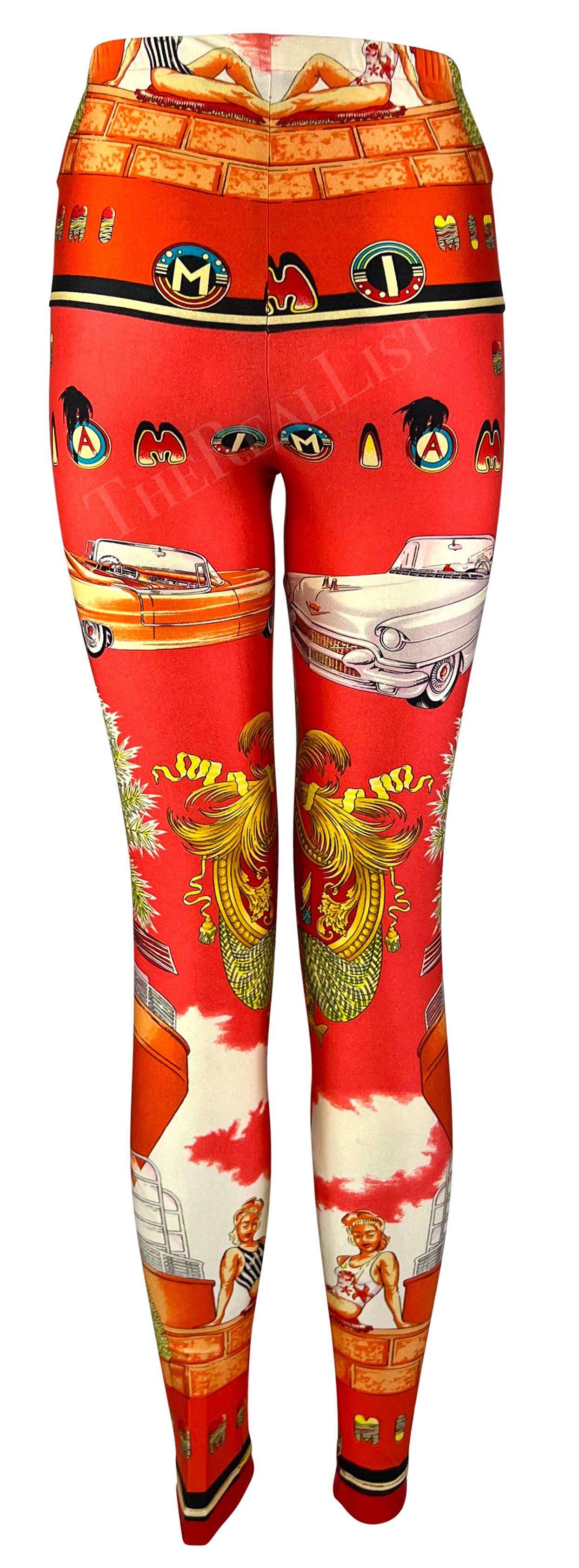 F/S 1993 Gianni Versace South Beach Miami Sonnenuntergang Orange Rot Florida Druck Tights im Angebot 2