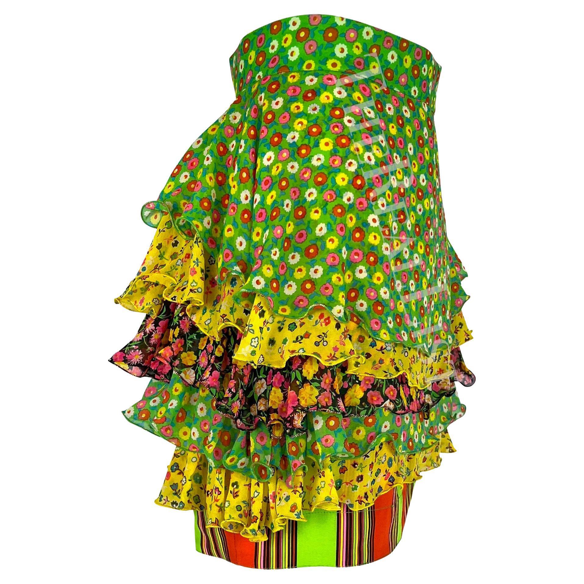 Marrone P/E 1993 Gianni Versace: minigonna a pieghe floreale multicolore in vendita
