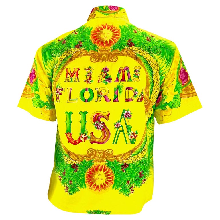 S/S 1993 Gianni Versace Yellow Miami Beach Sun Print Short Sleeve Button Up Top For Sale