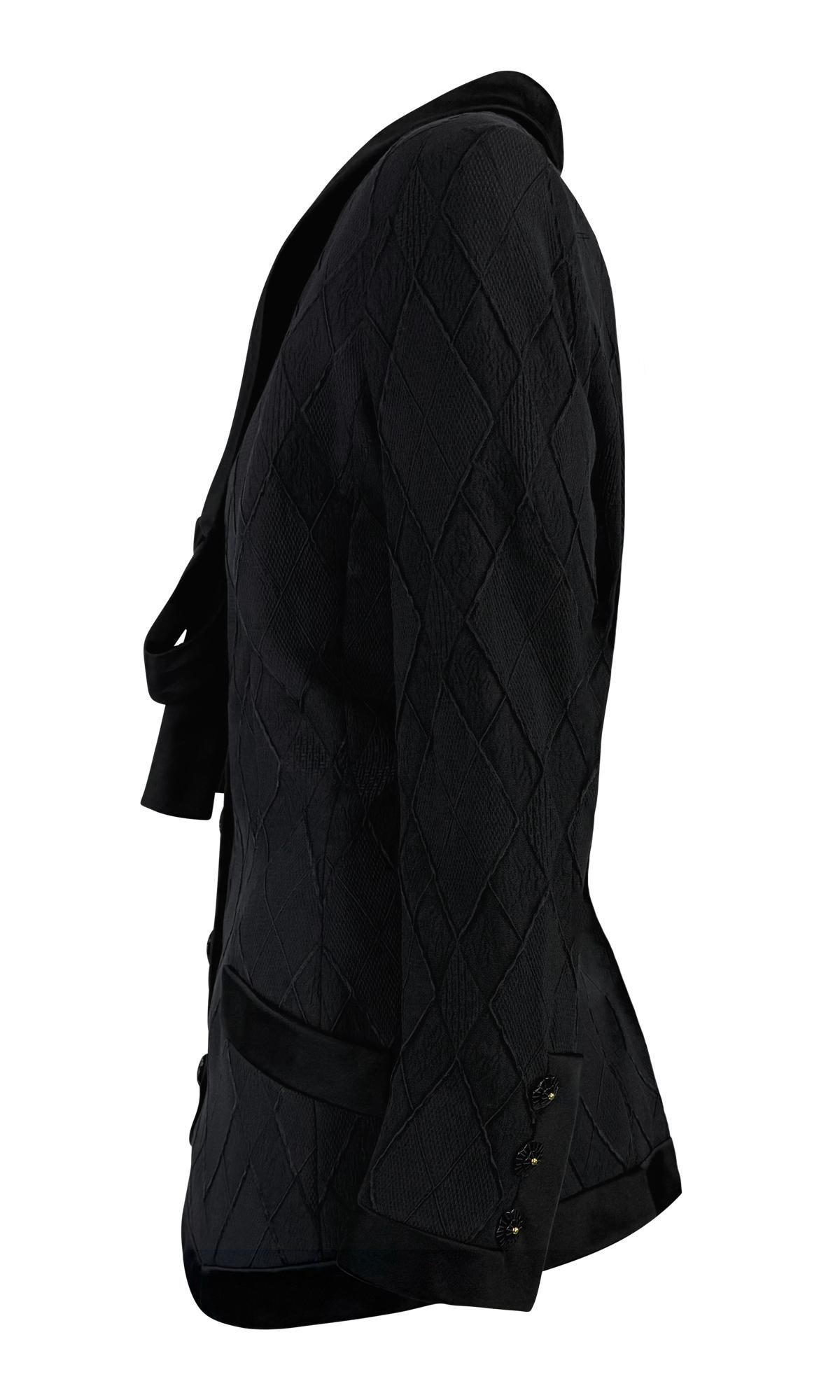 S/S 1993 Valentino Haute Couture Runway Diamond Textured Blazer Jacket In Excellent Condition For Sale In West Hollywood, CA