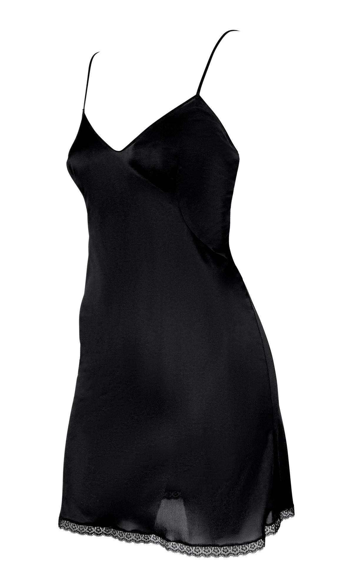Dolce & Gabbana Runway Ad mini-robe noire bordée de dentelle et de satin transparent, P/E 1994 en vente 4