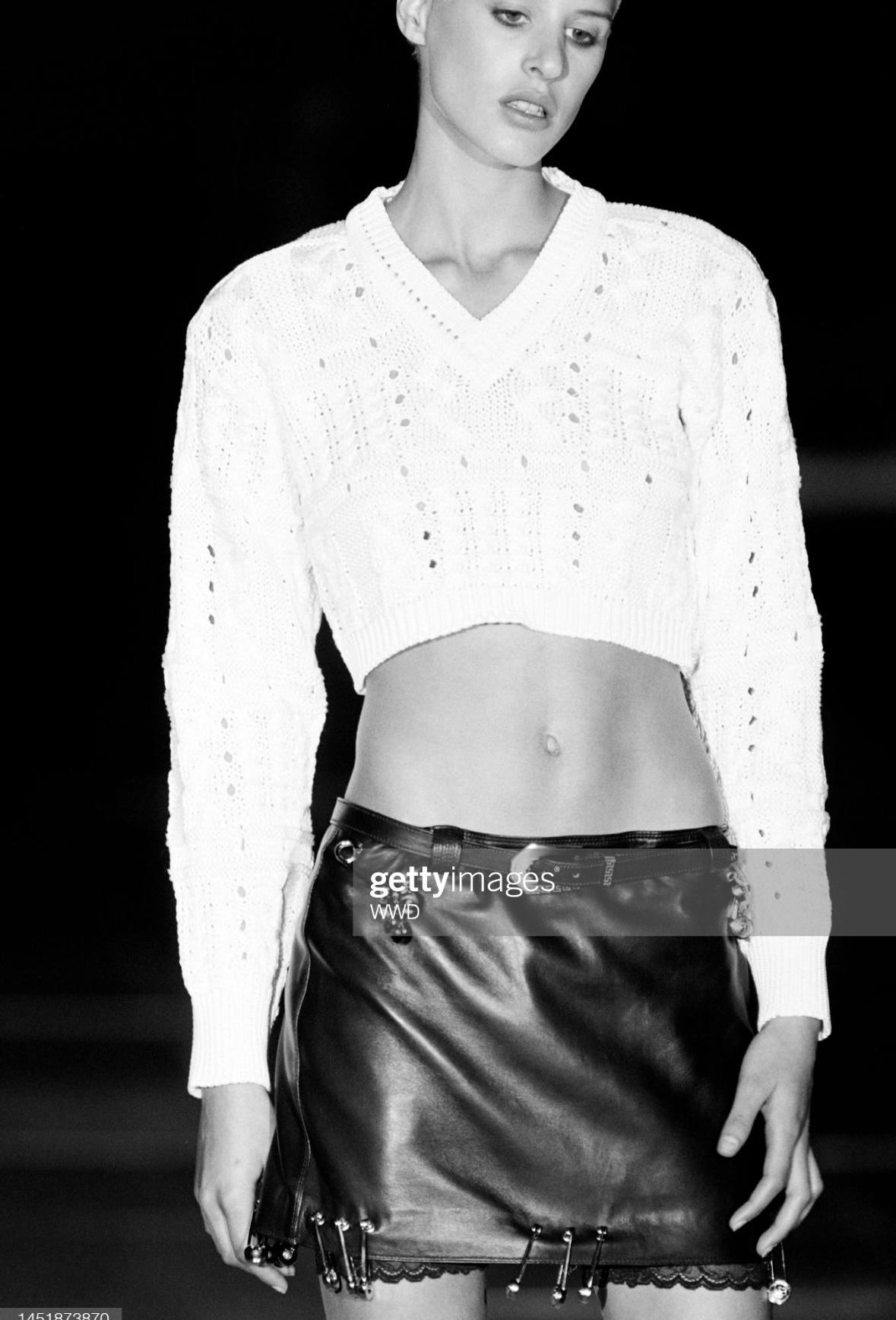 S/S 1994 Gianni Versace Safety Pin Medusa Pierced Black Leather Belted Skirt For Sale 4