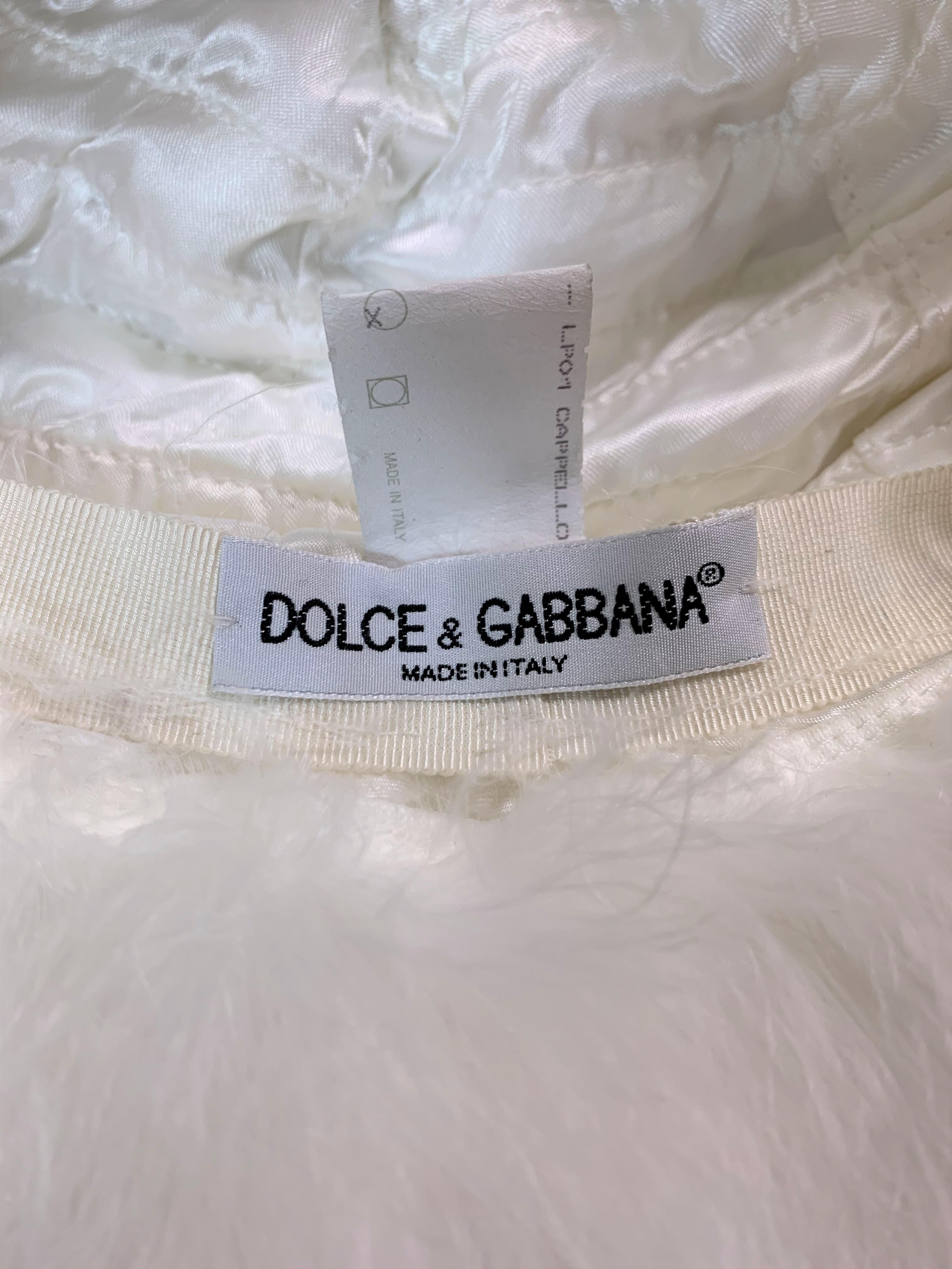 S/S 1995 Dolce & Gabbana Runway White Feather Cropped Jacket & Hat In Good Condition In Yukon, OK