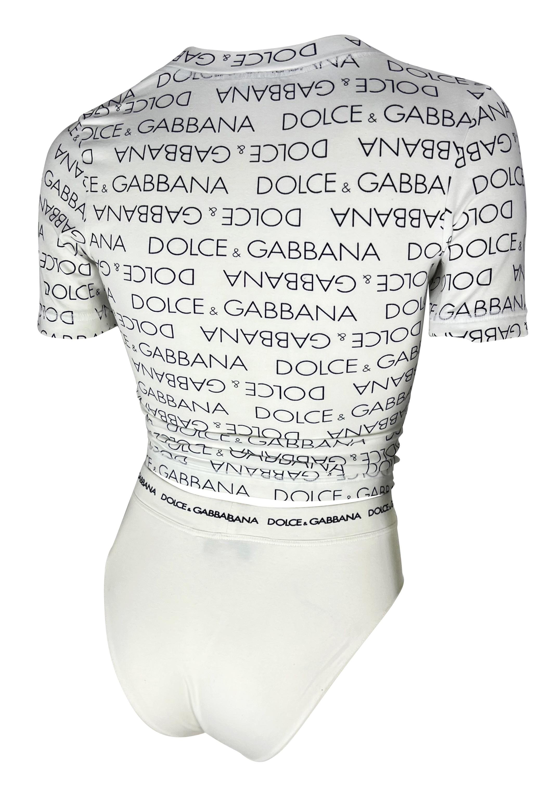 S/S 1995 Dolce & Gabbana White Logo Print Stretch V-Neck Brief Set (Grau) im Angebot