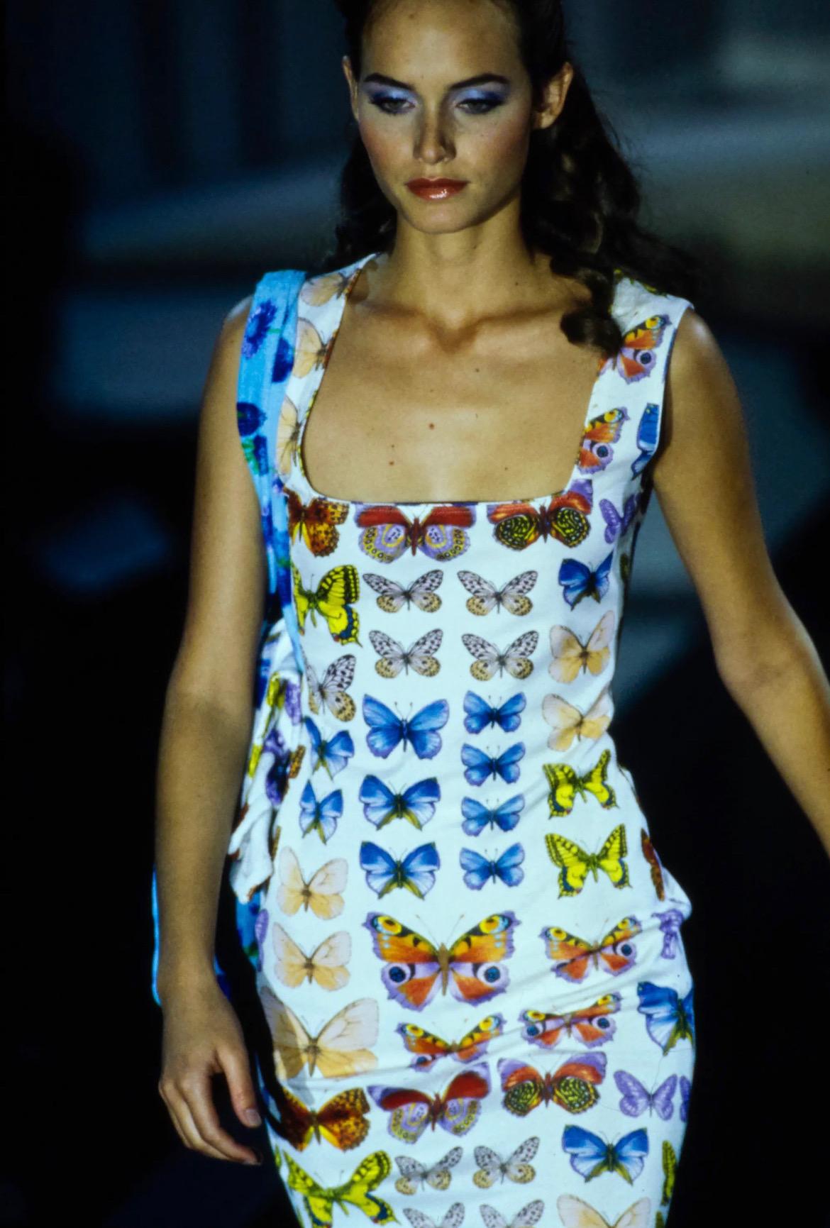 F/S 1995 Gianni Versace Couture Cremefarbener Minirock mit Schmetterlingsmotiv-Druck im Angebot 2