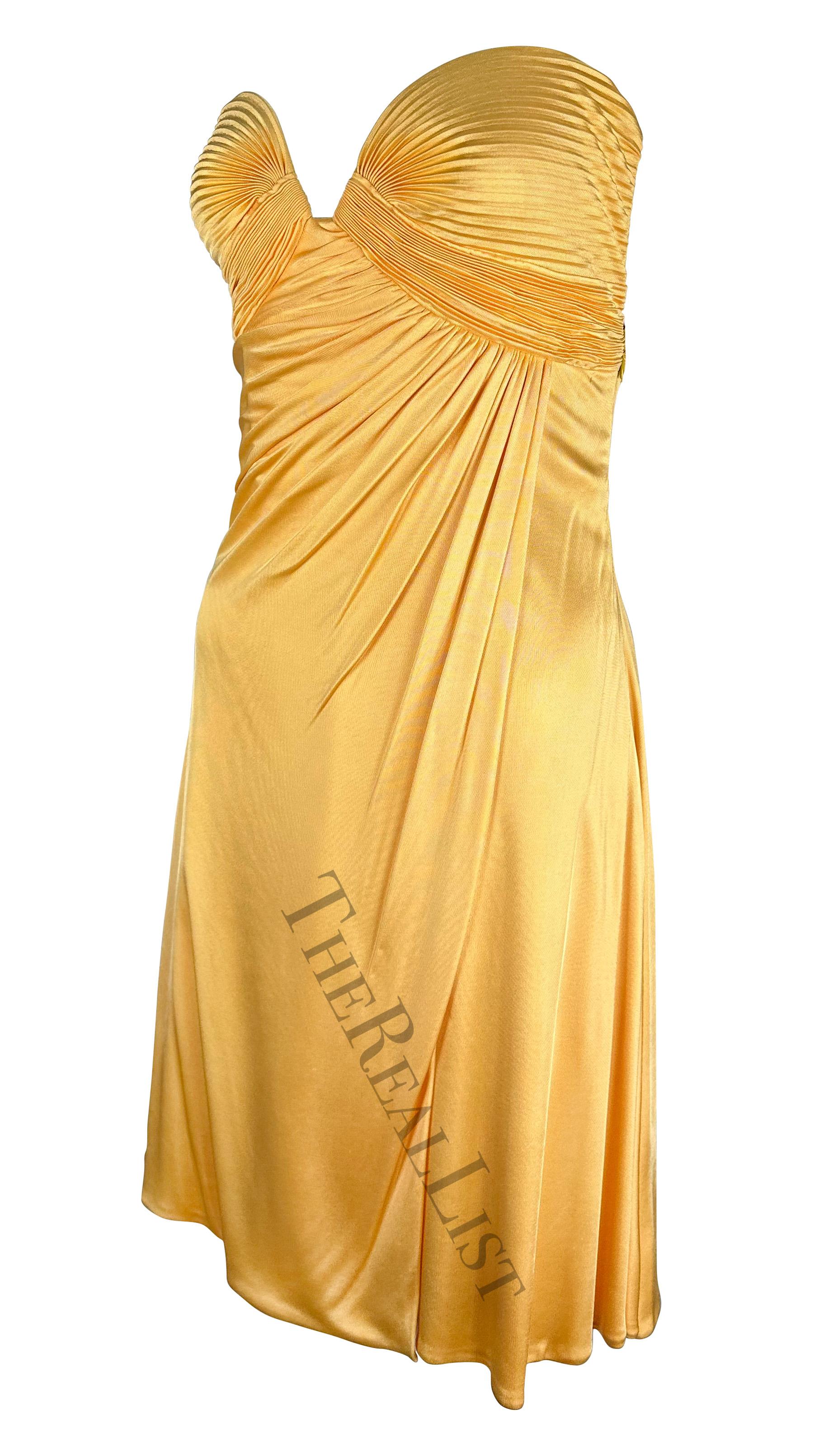 S/S 1995 Gianni Versace Couture Light Orange Yellow Flare Strapless Dress For Sale 1