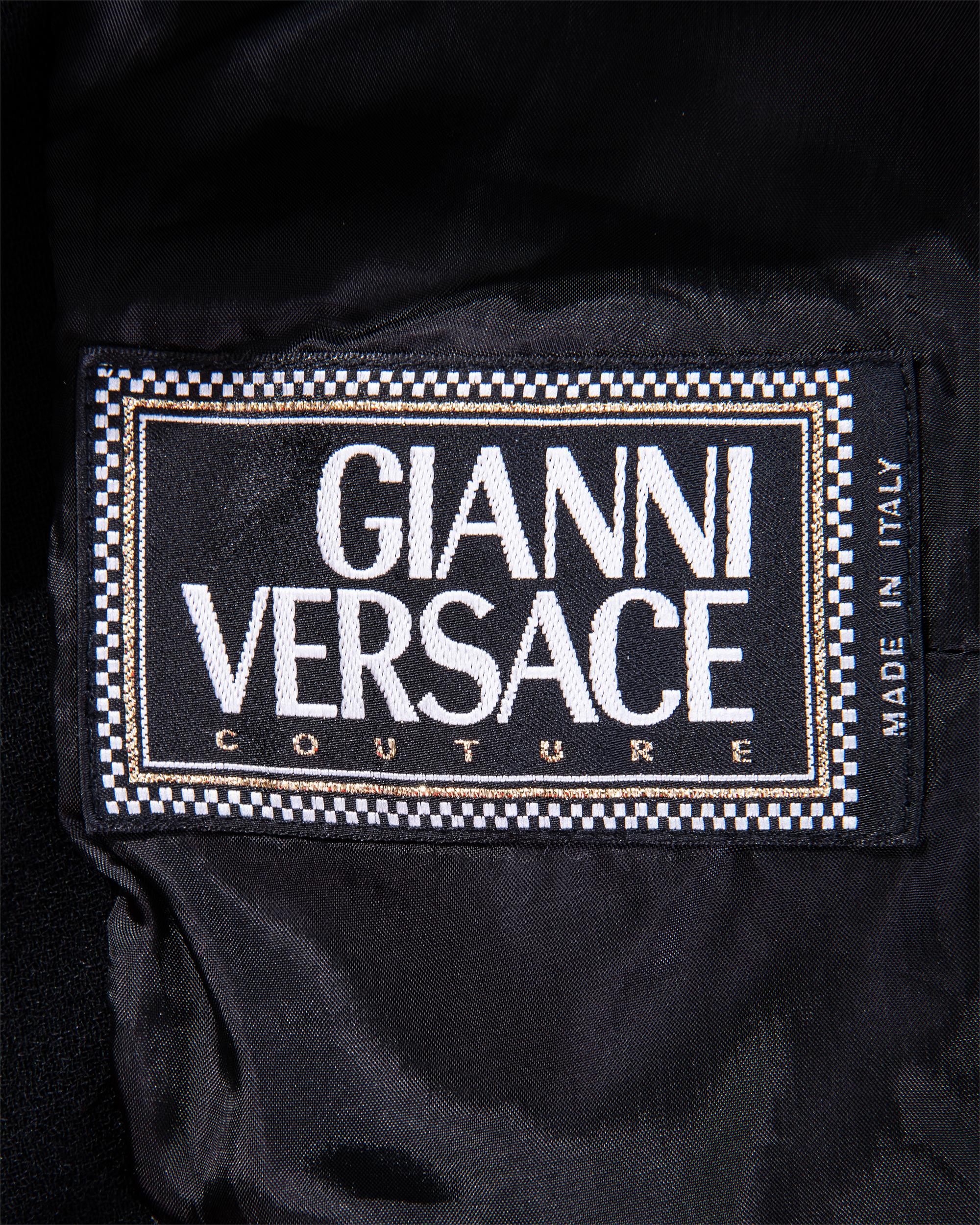 S/S 1995 Gianni Versace Double-Breasted Wool Blazer and Short Set 10